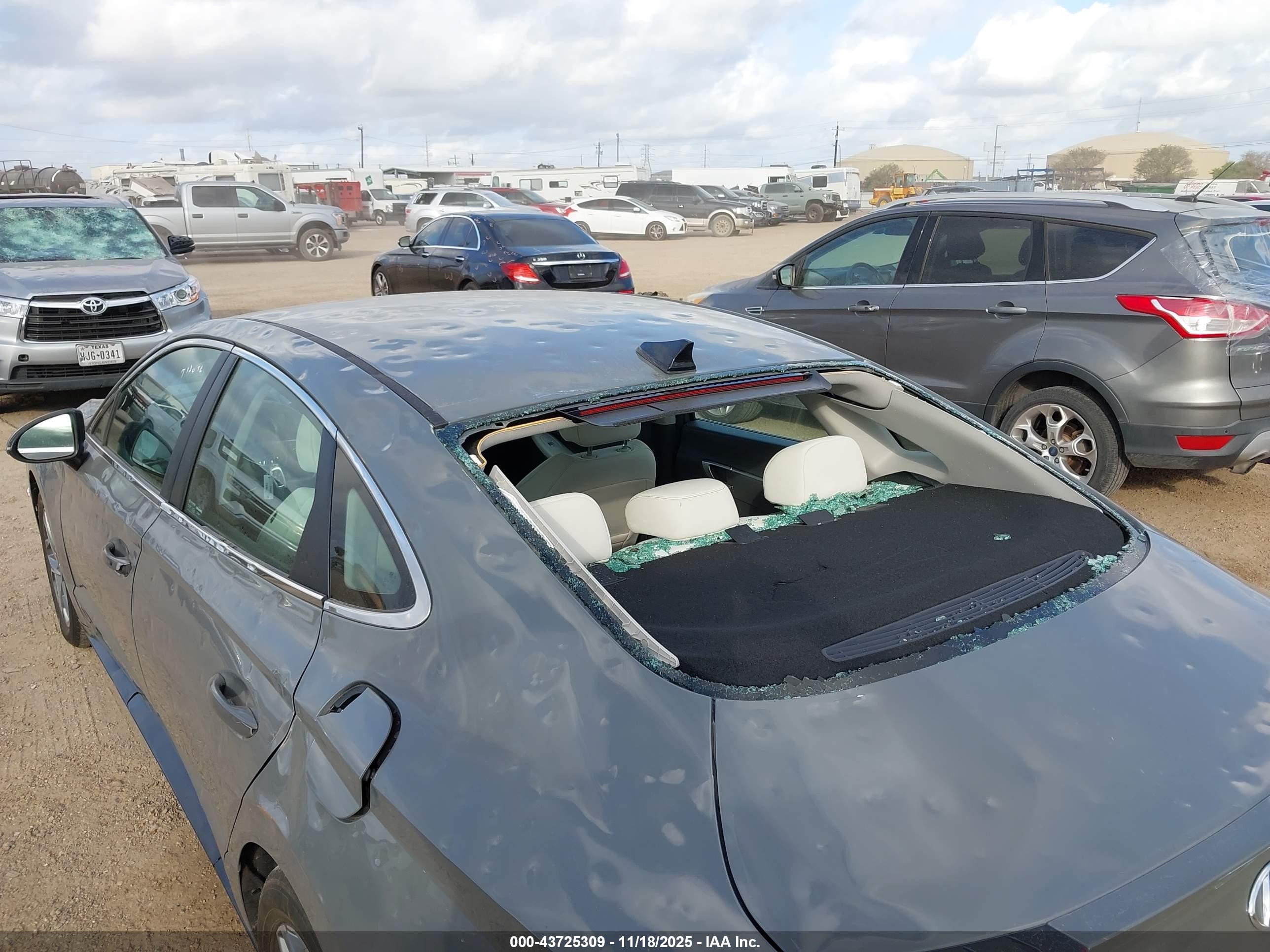 HYUNDAI SONATA image 6