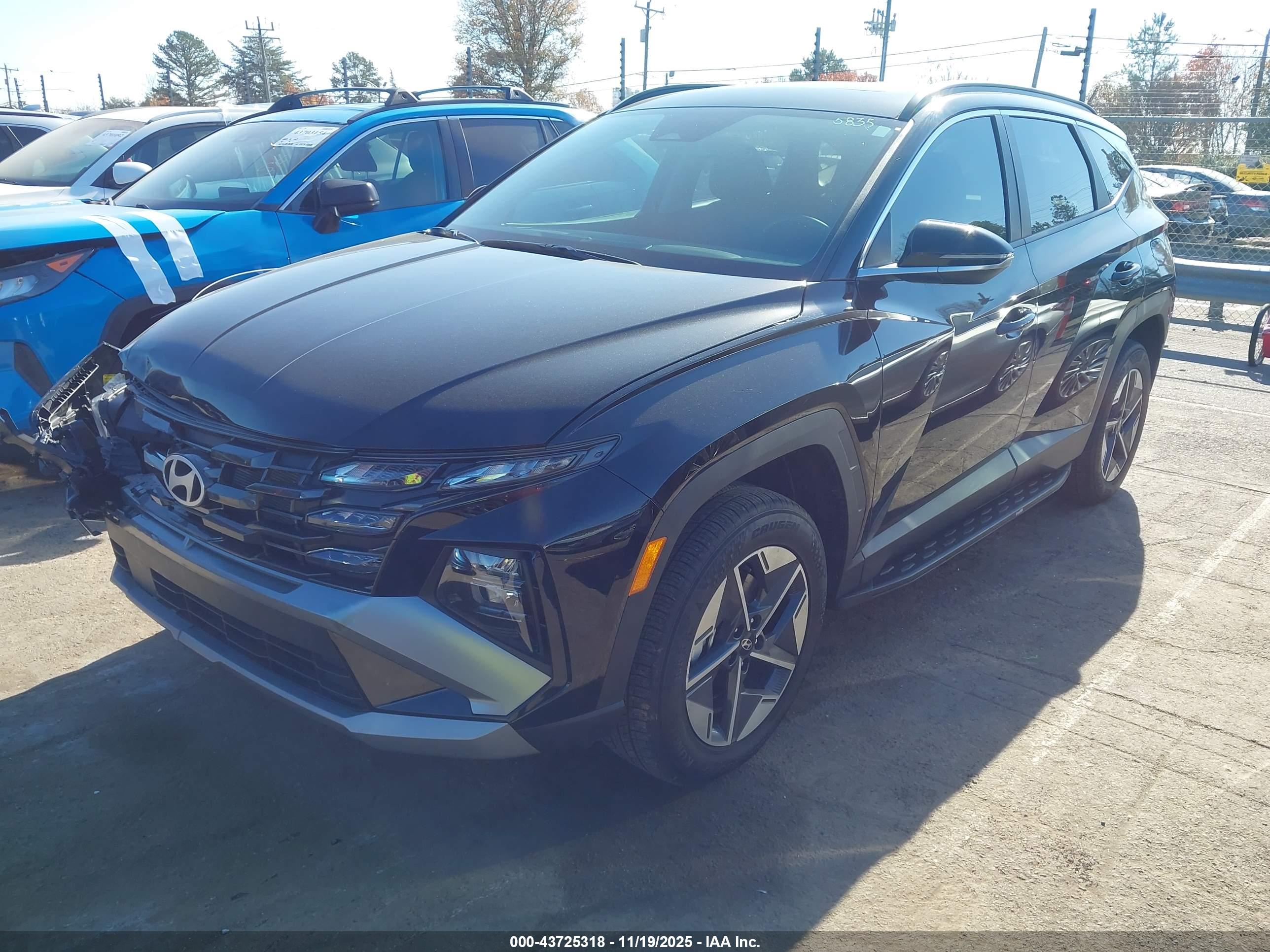 HYUNDAI TUCSON image 2