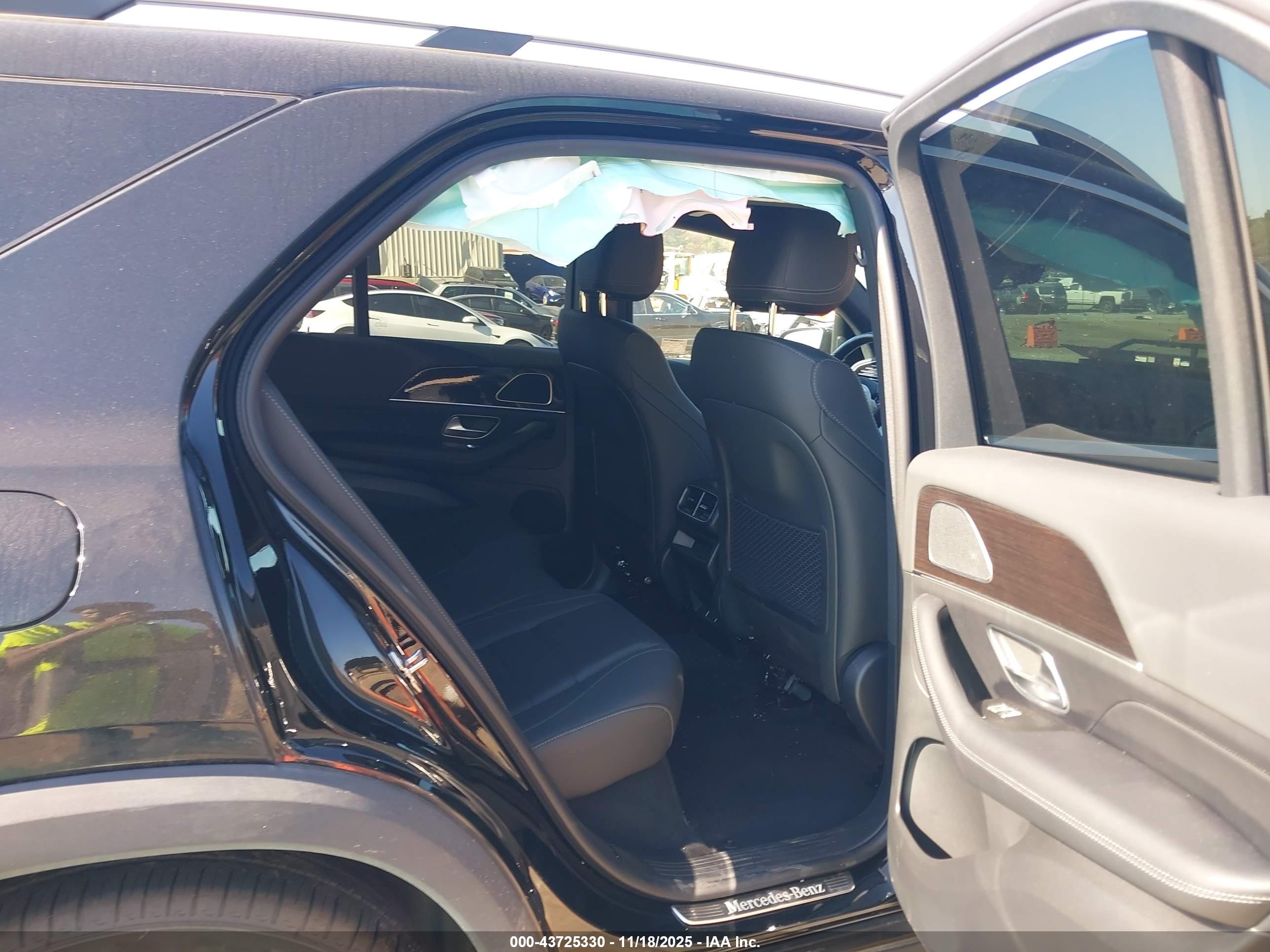 MERCEDES-BENZ GLE image 8