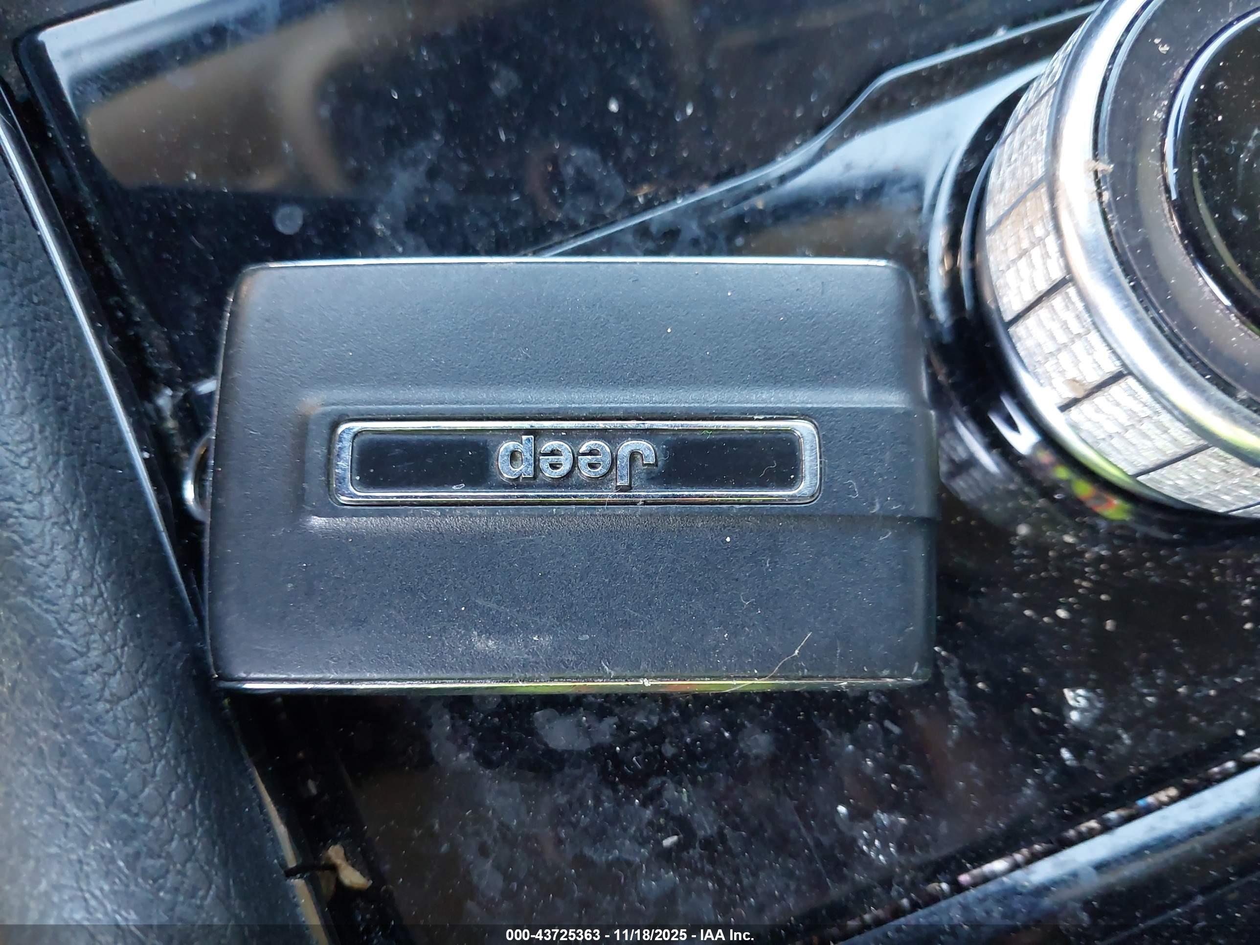 JEEP GRAND image 11