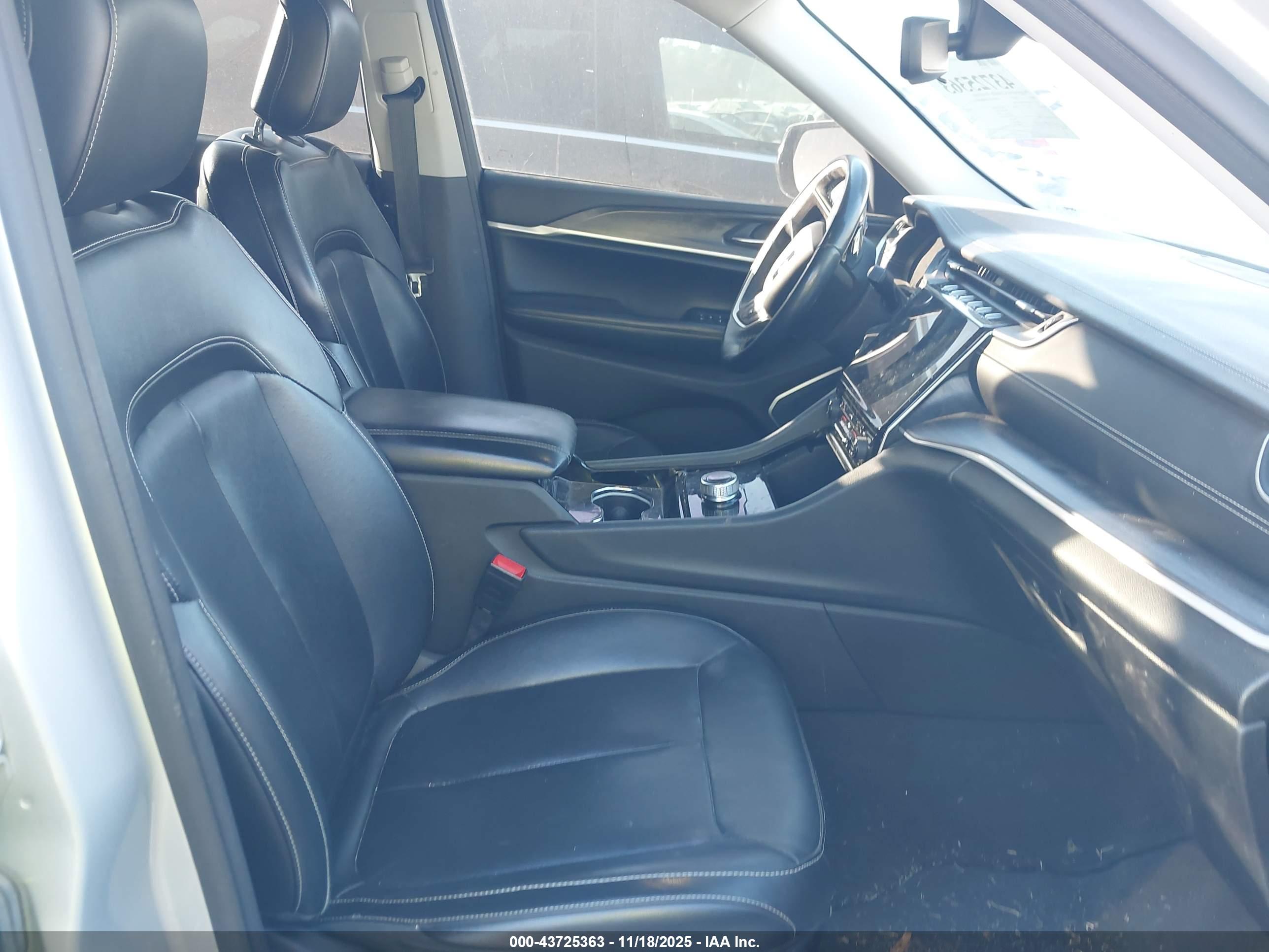 JEEP GRAND image 5