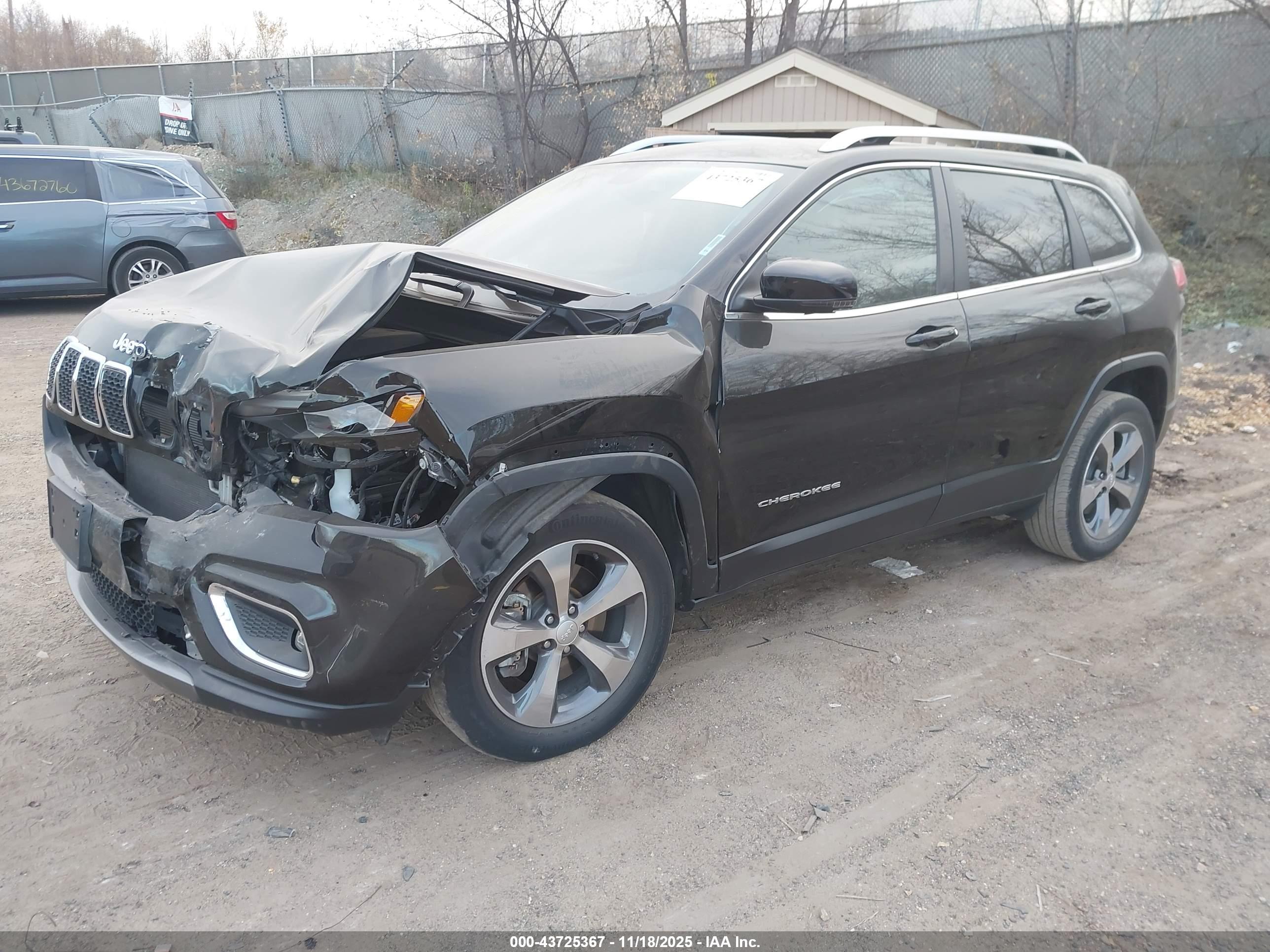 JEEP CHEROKEE image 2