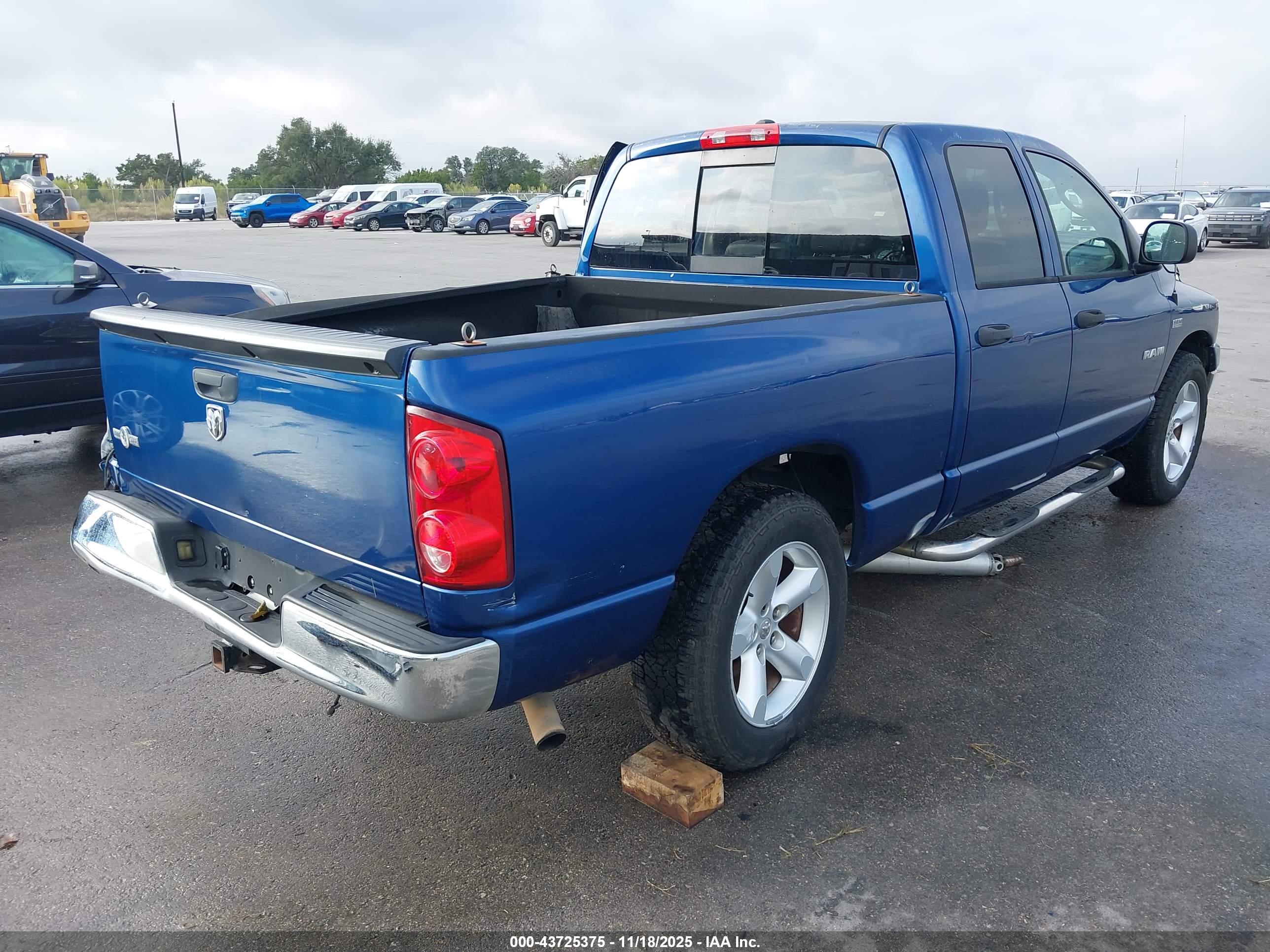 DODGE RAM image 4
