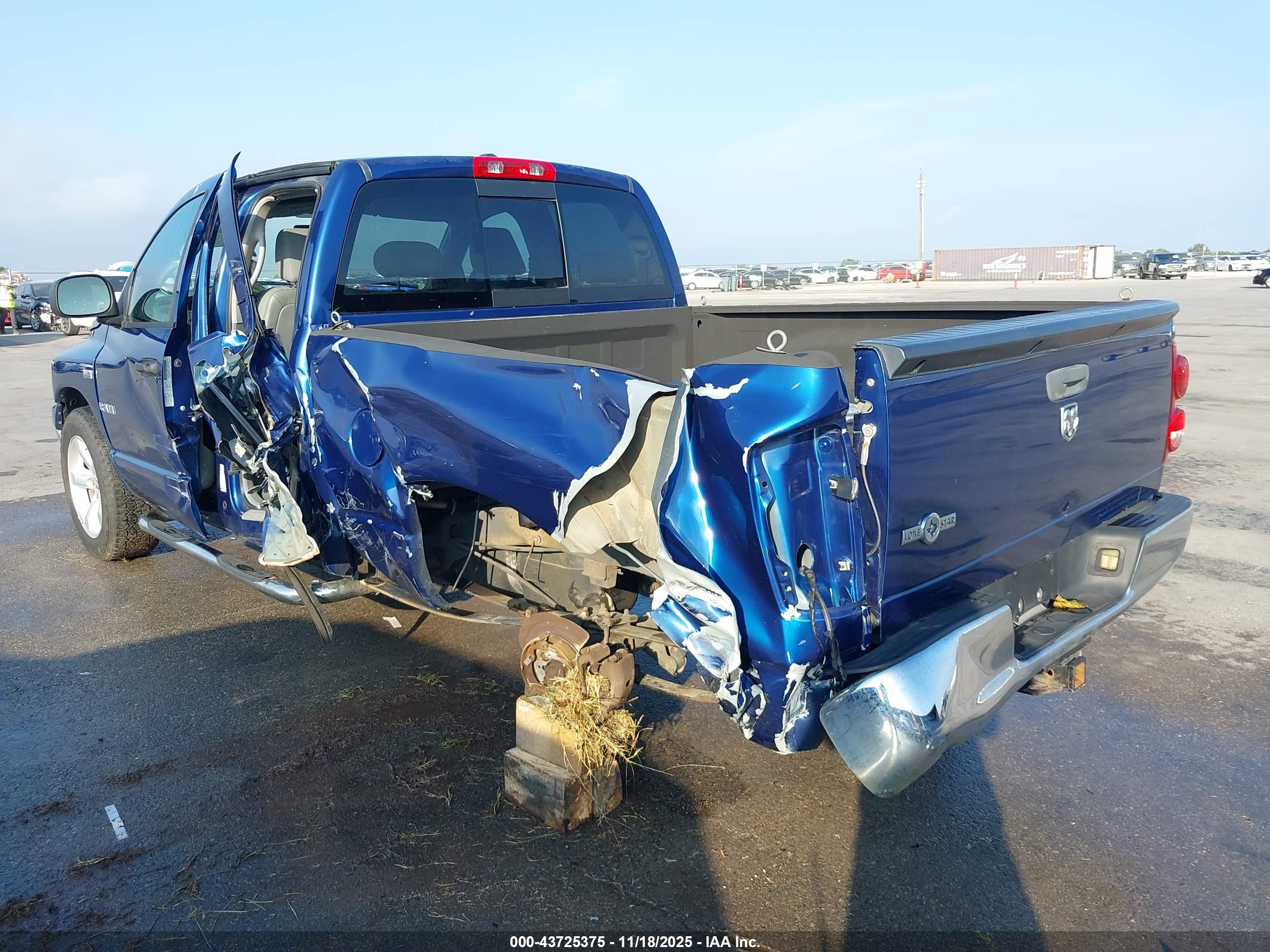DODGE RAM image 6