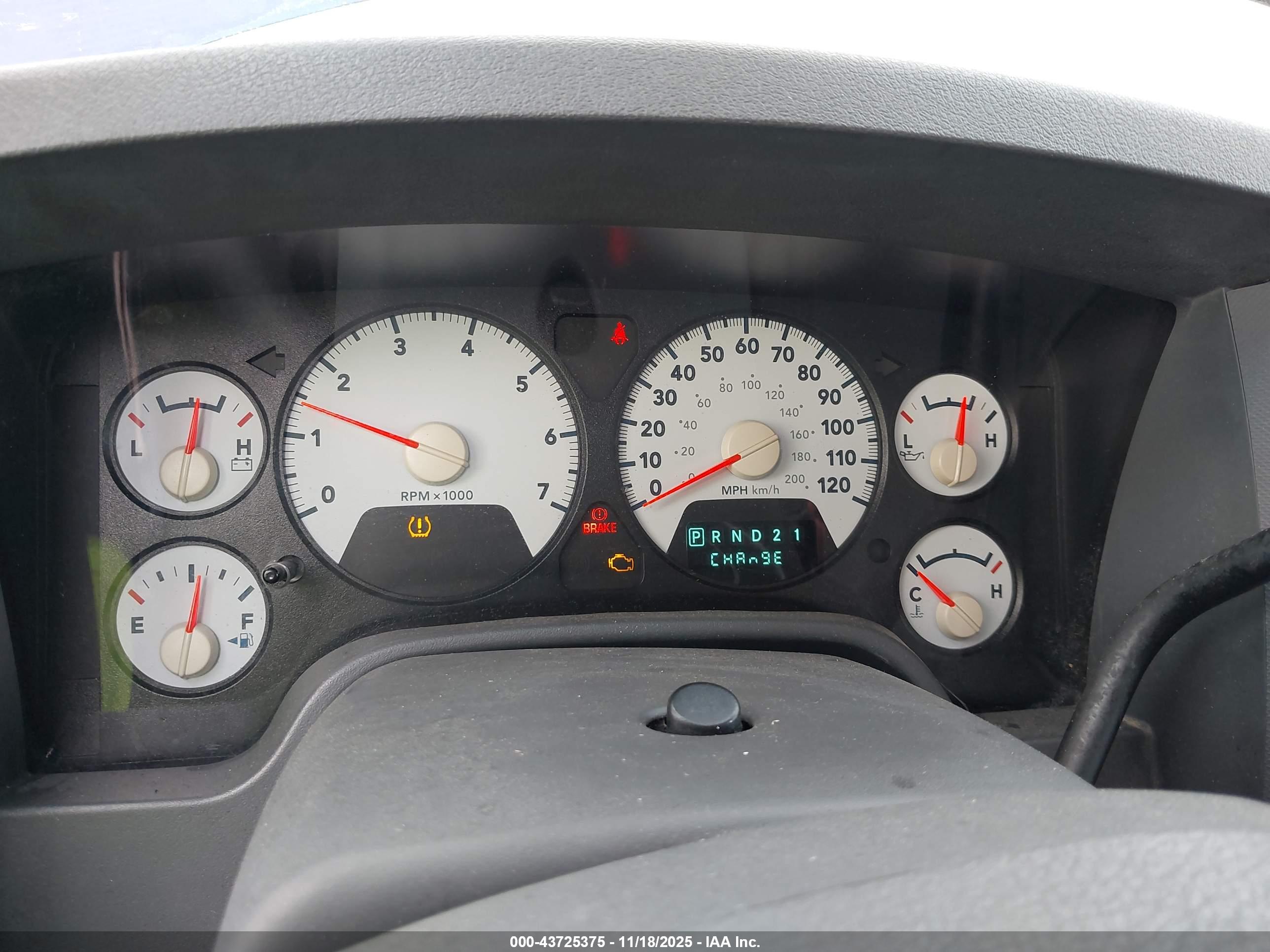 DODGE RAM image 7