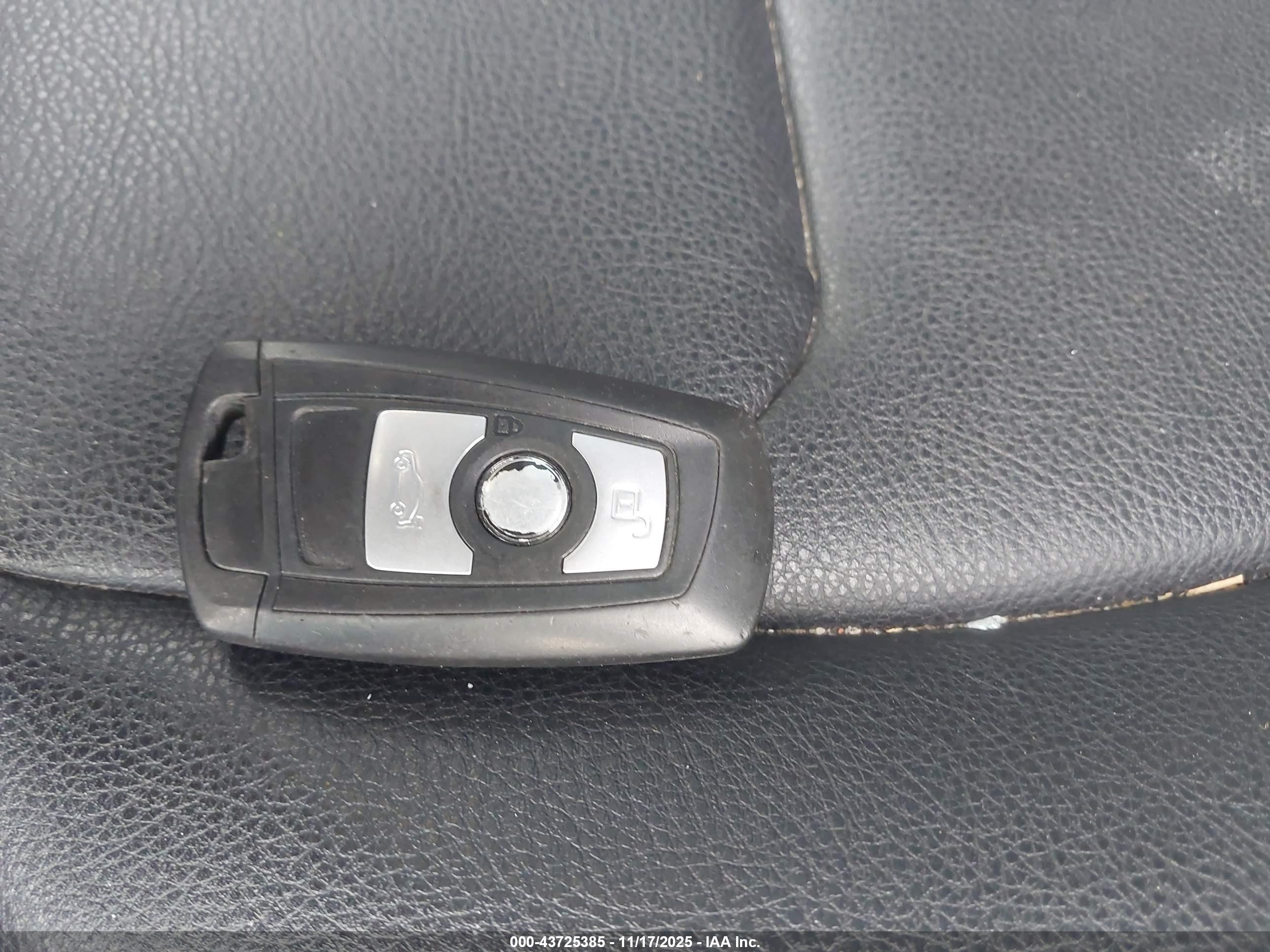 BMW 328I image 11