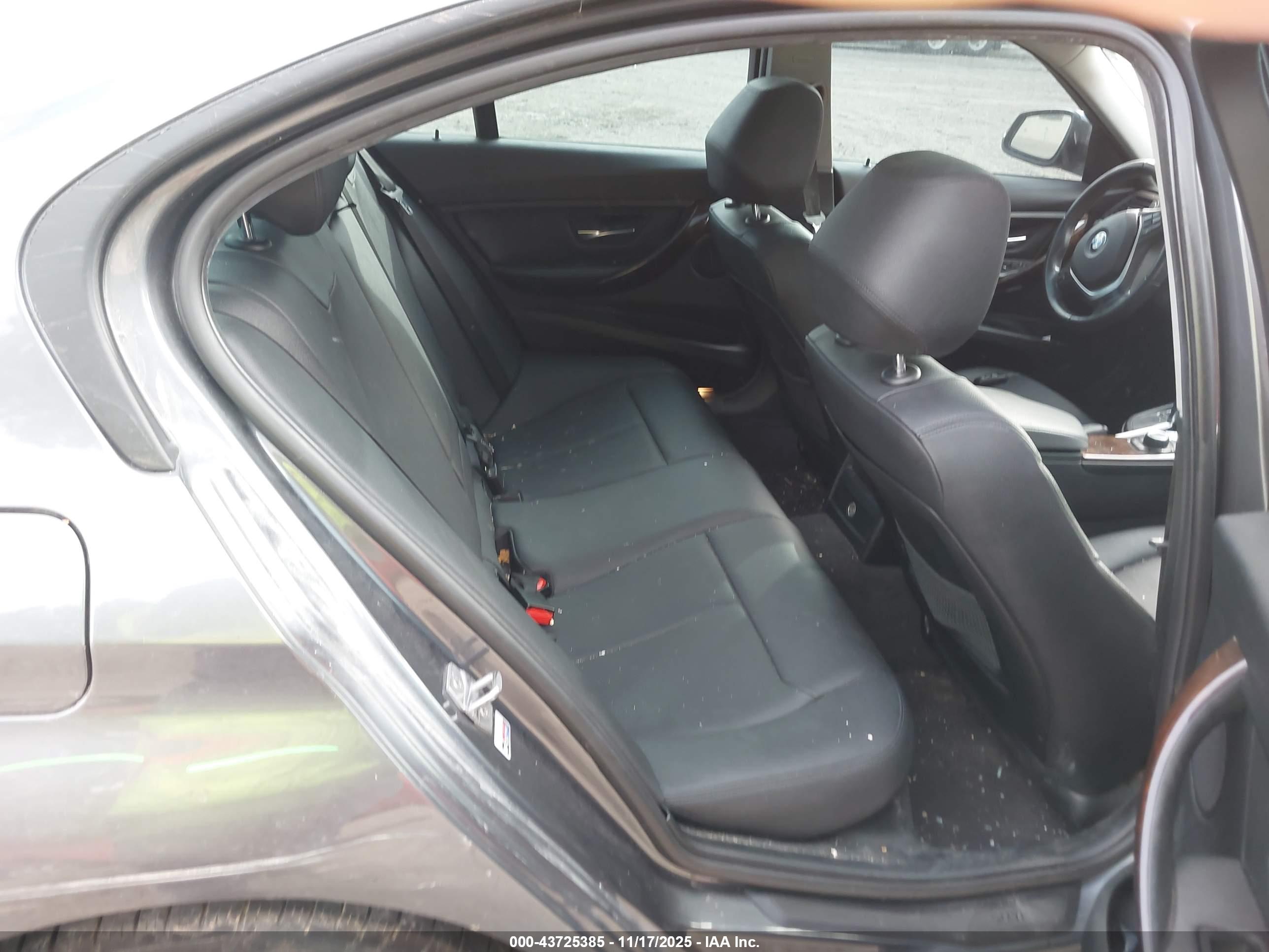 BMW 328I image 8