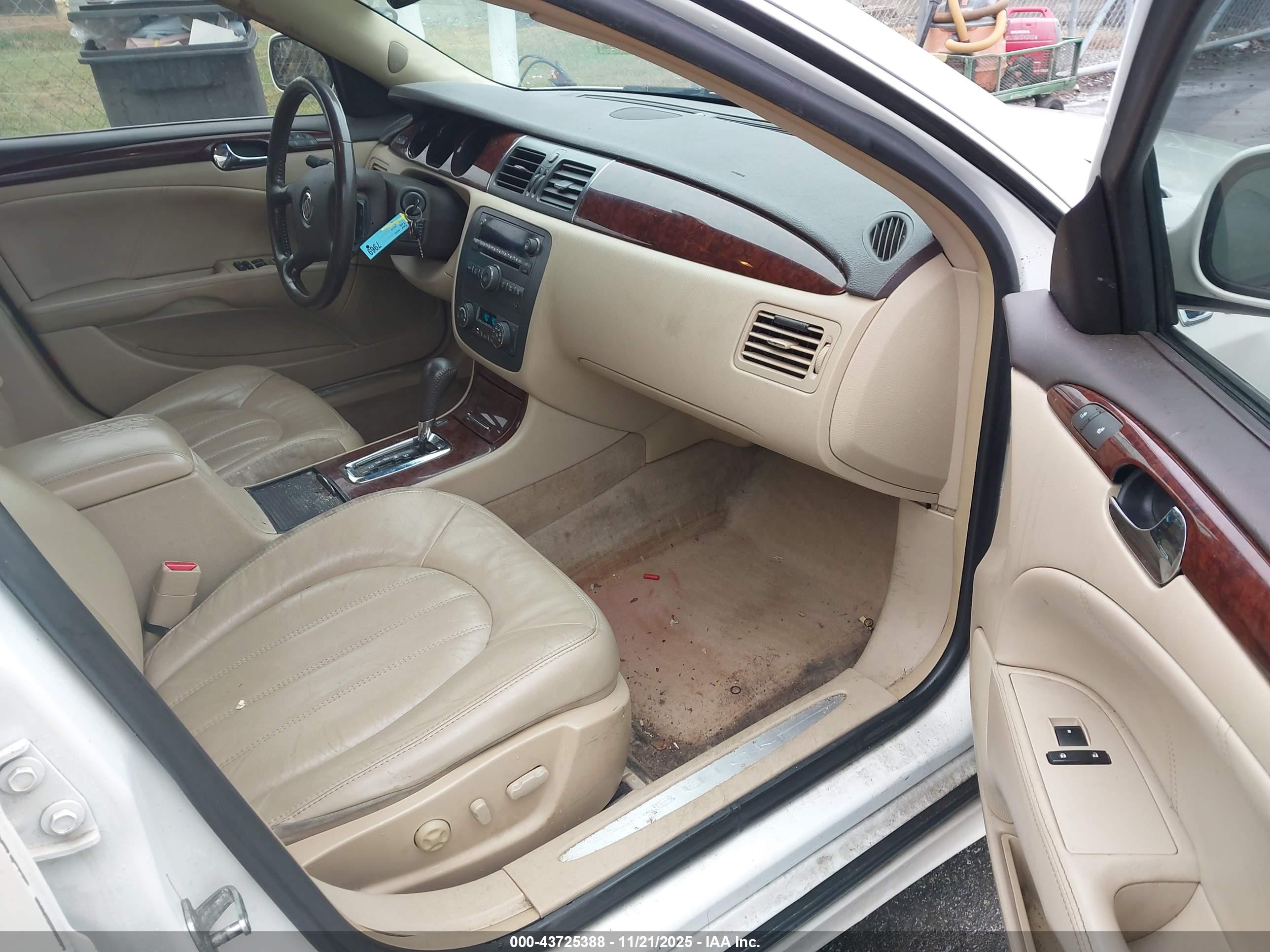 BUICK LUCERNE image 5