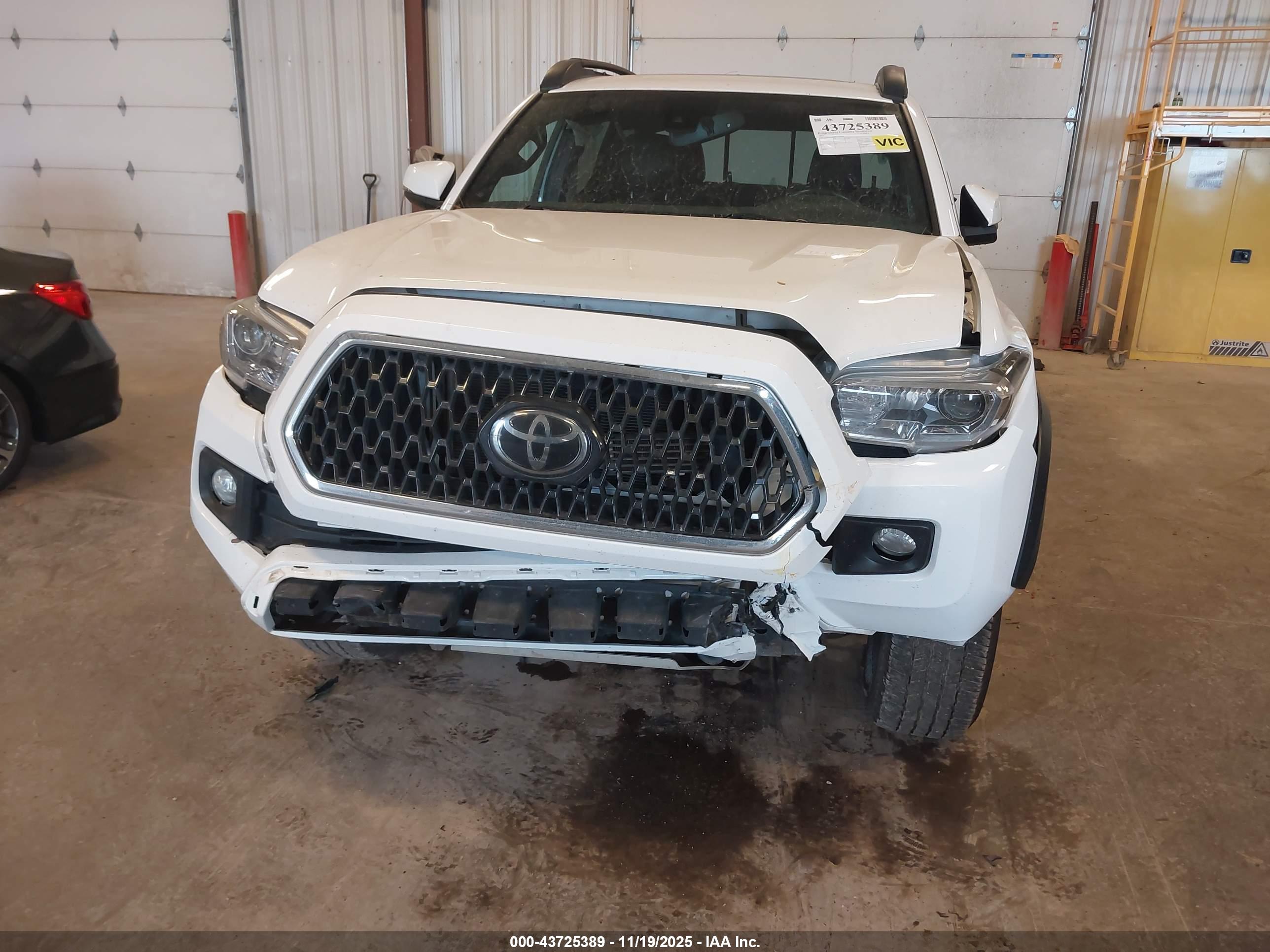 TOYOTA TACOMA image 6