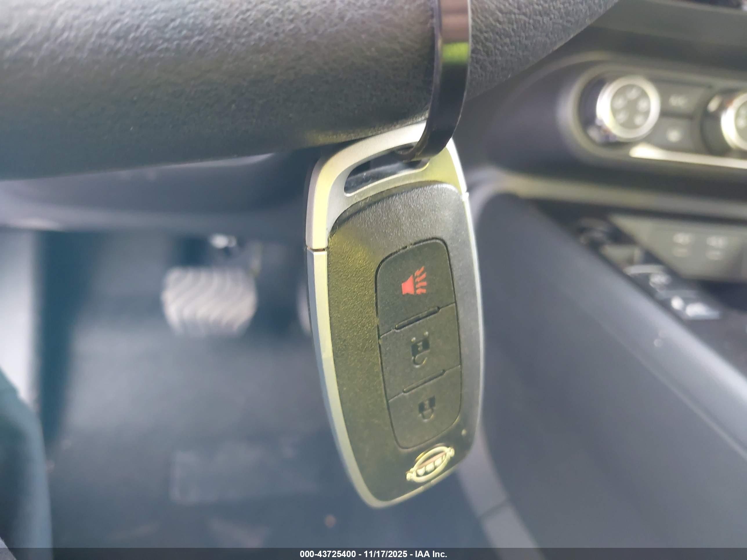 NISSAN KICKS image 11