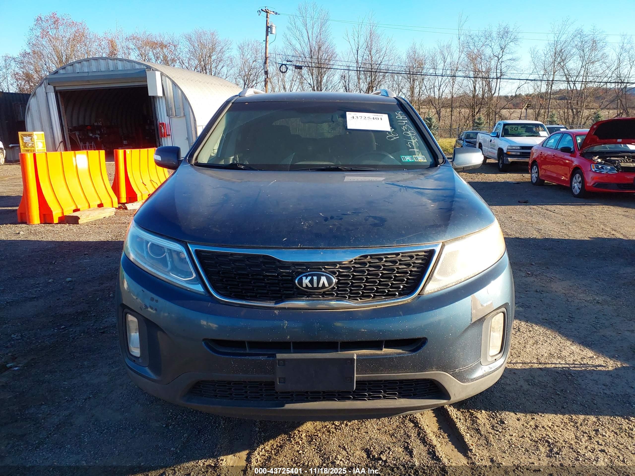 KIA SORENTO image 6