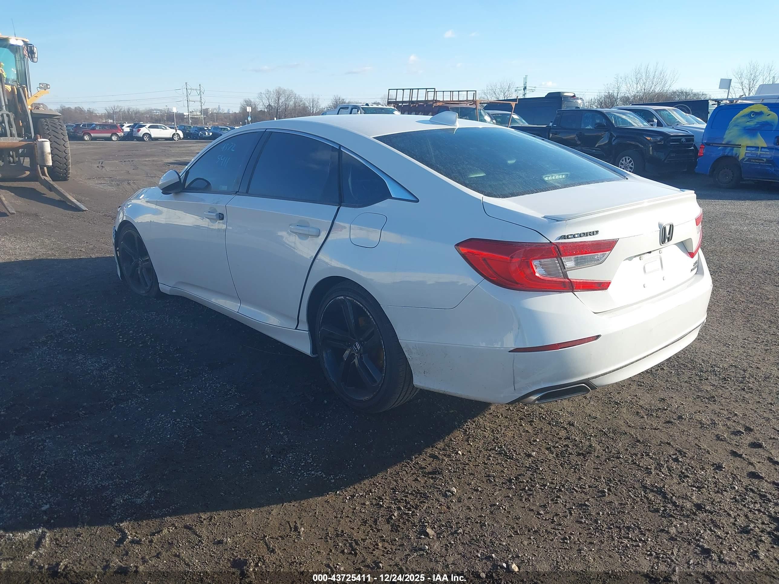 HONDA ACCORD image 3