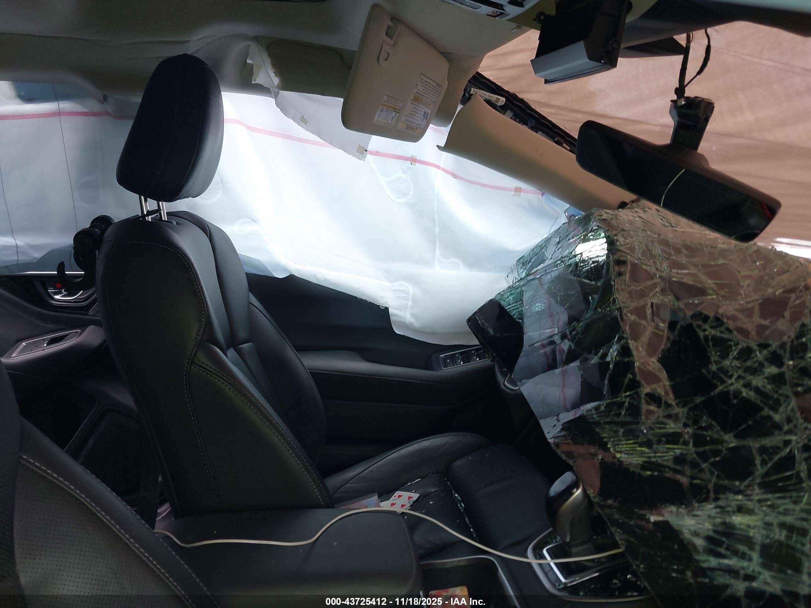 SUBARU OUTBACK image 5
