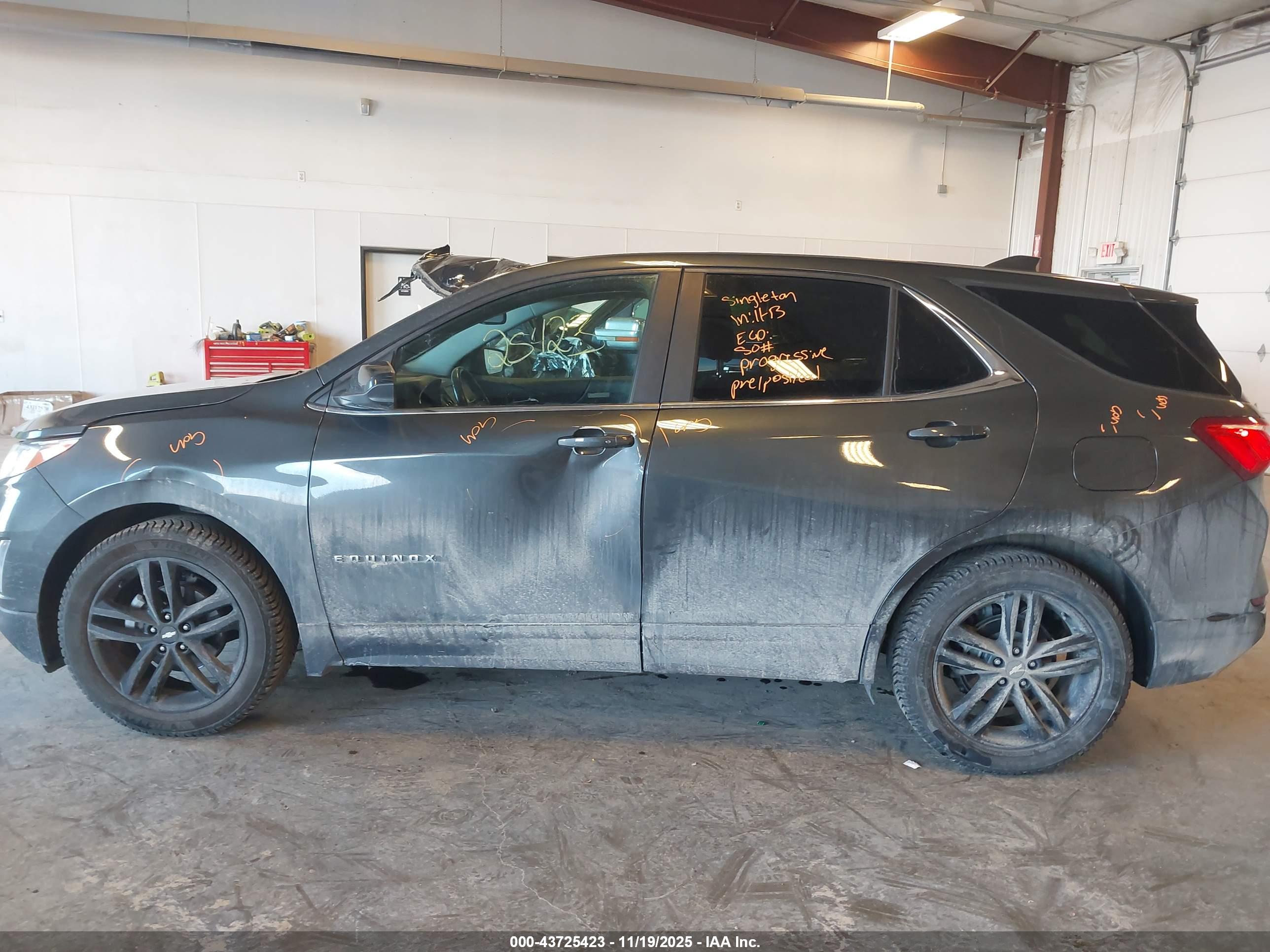 CHEVROLET EQUINOX image 6