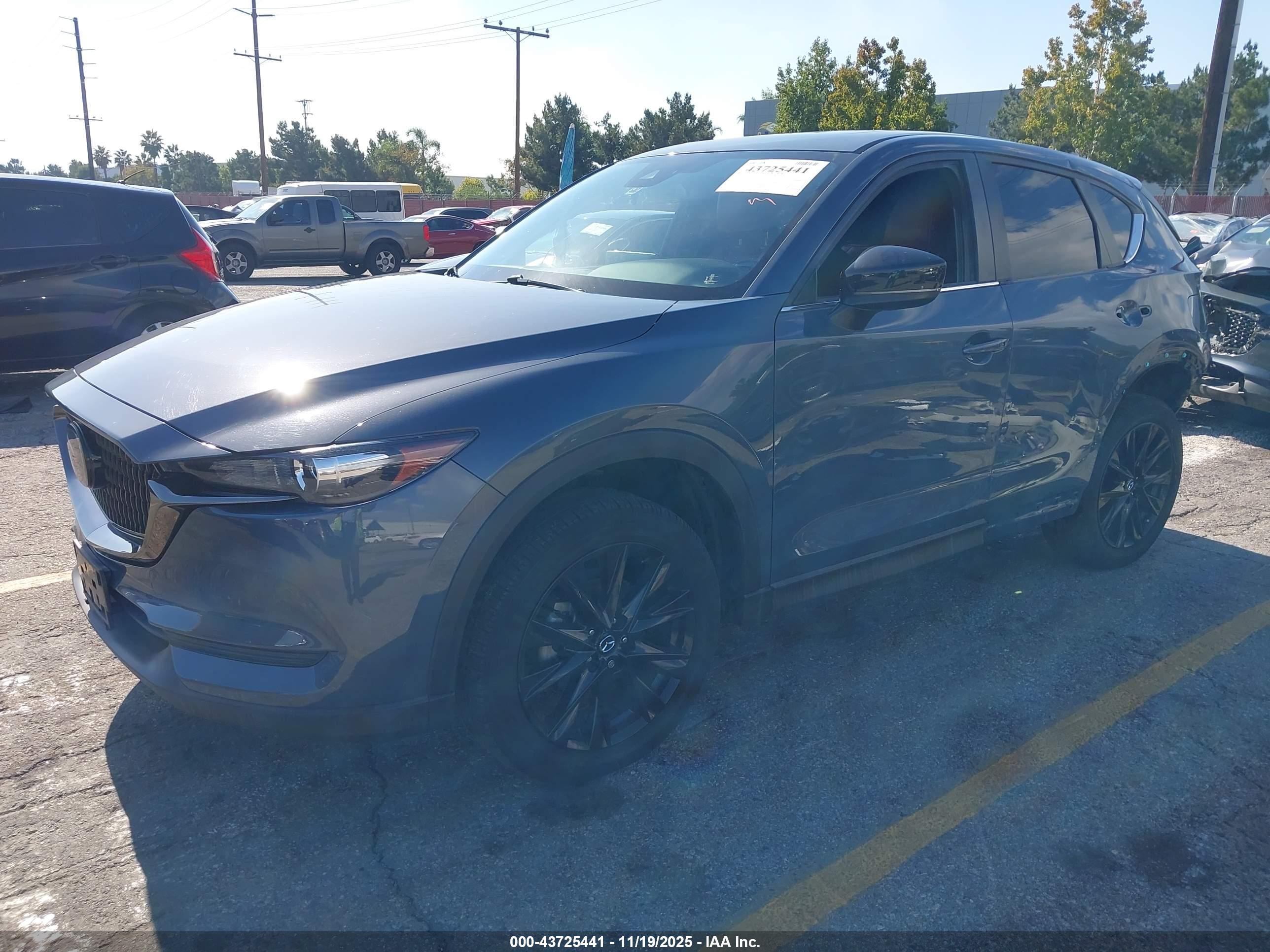 MAZDA CX-5 image 2