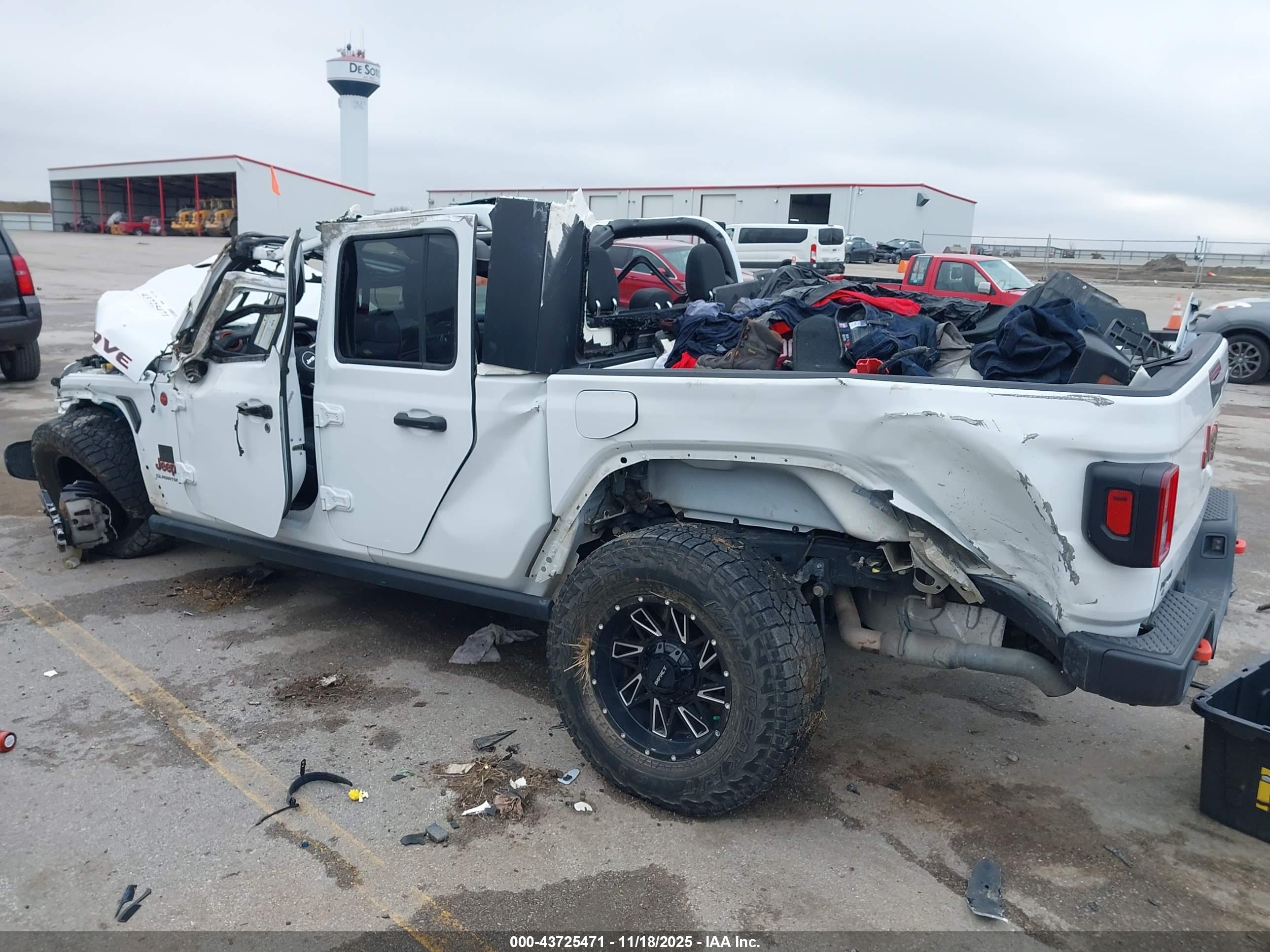 JEEP GLADIATOR image 3