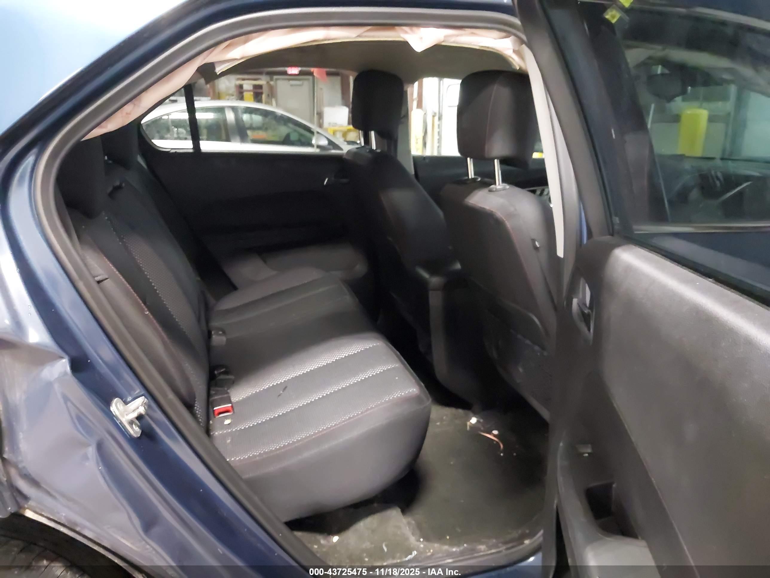 CHEVROLET EQUINOX image 8