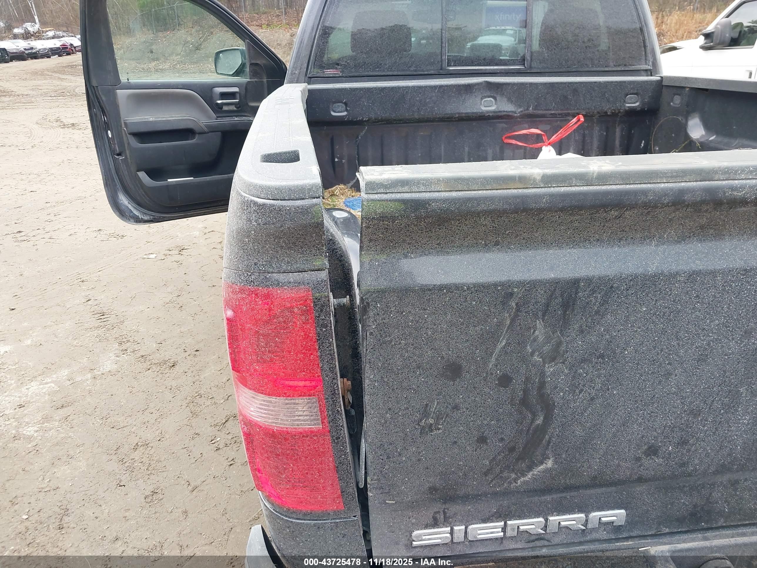 GMC SIERRA image 6