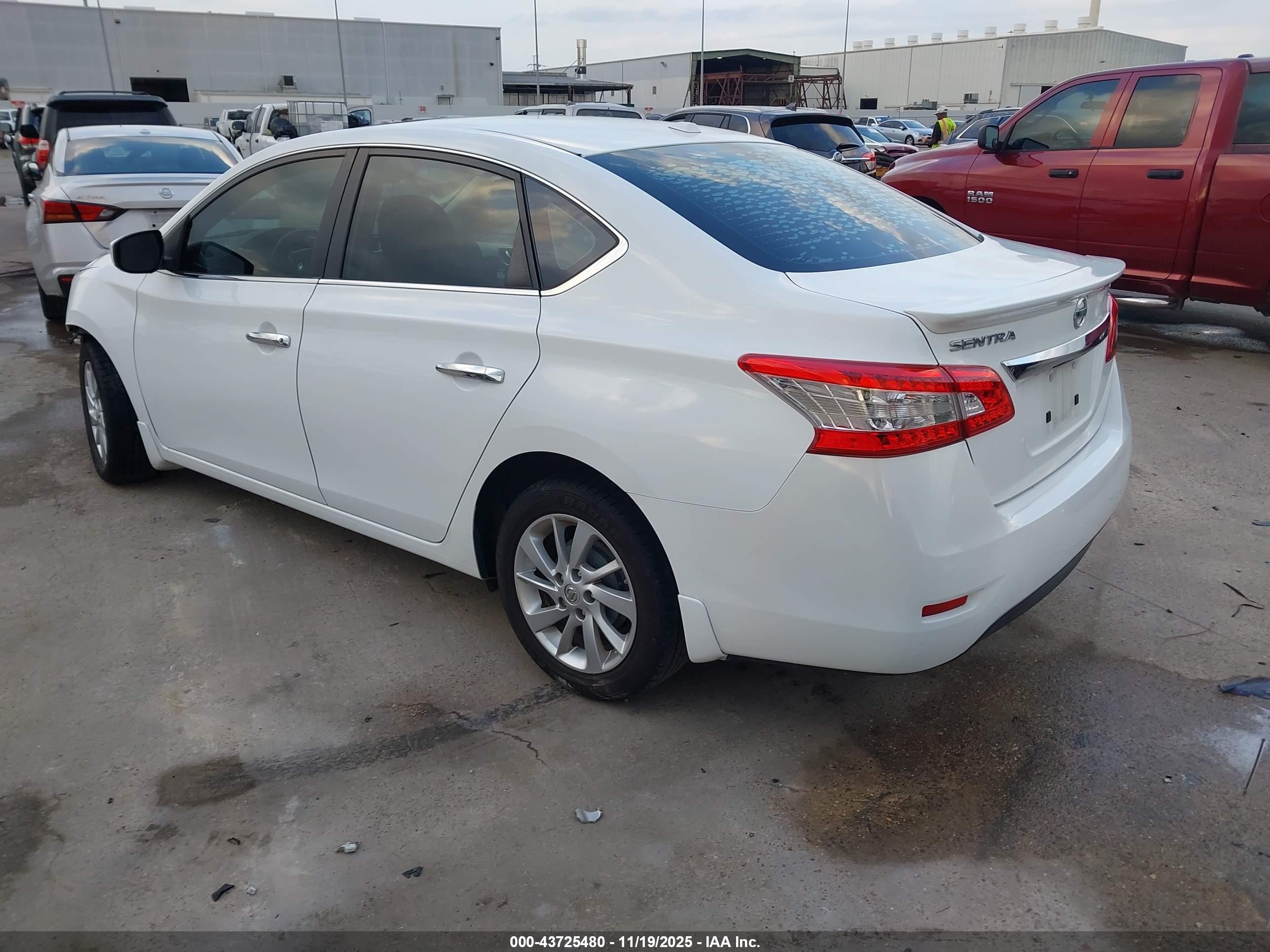 NISSAN SENTRA image 3