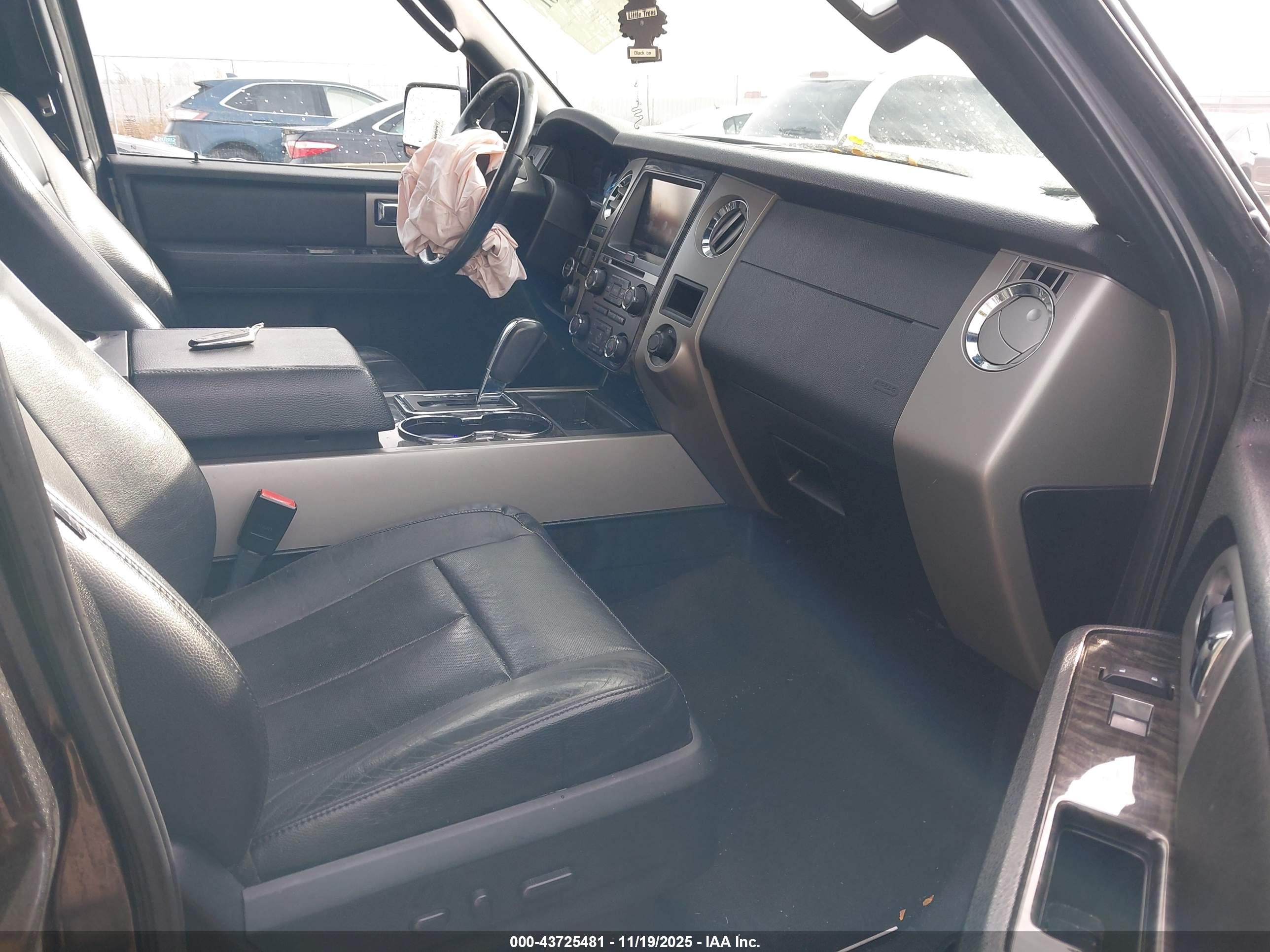 FORD EXPEDITION image 5
