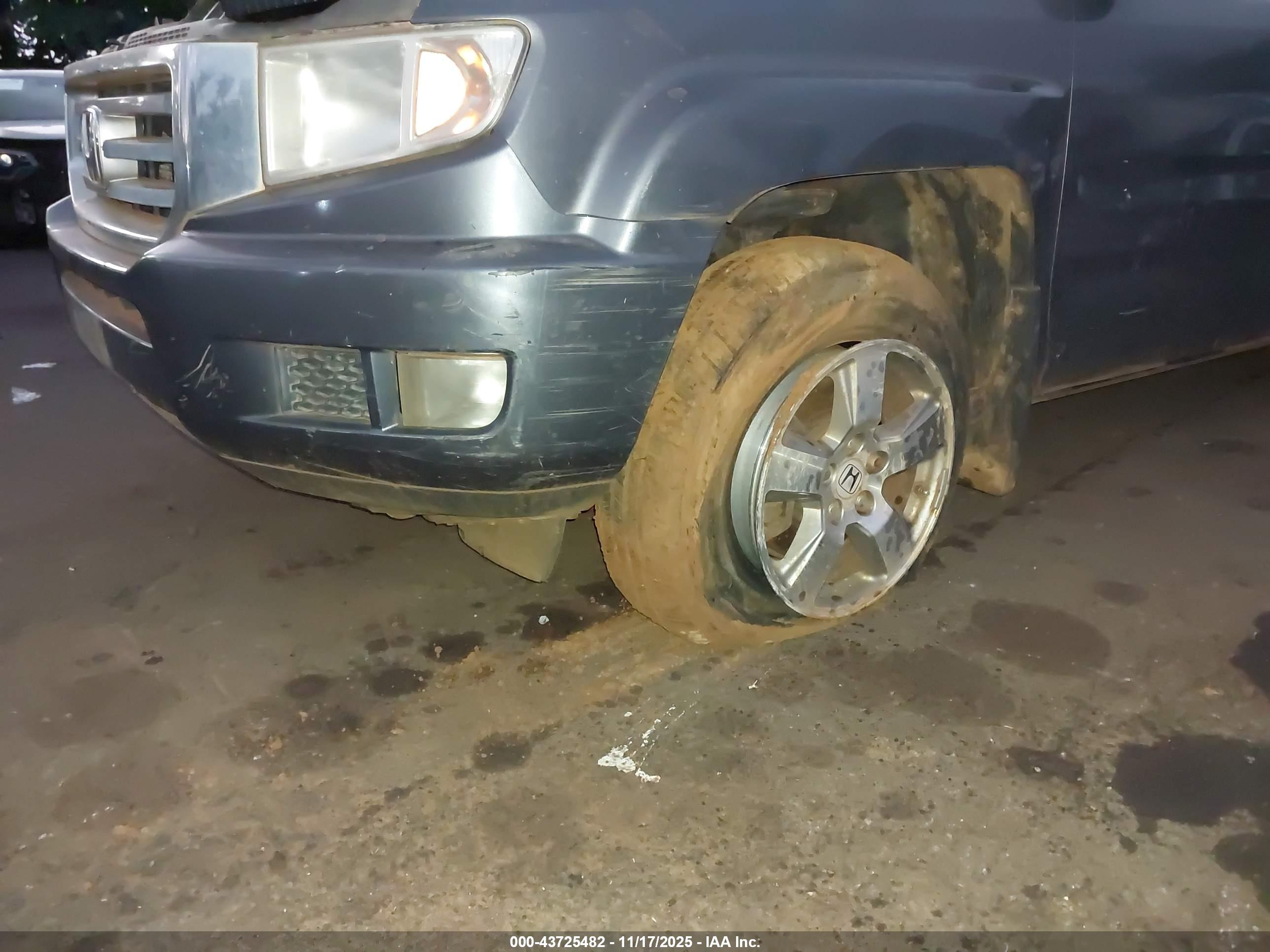 HONDA RIDGELINE image 6