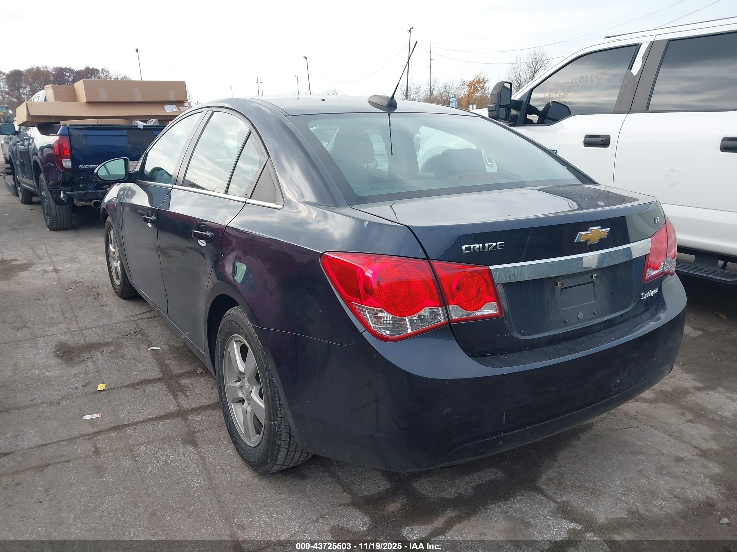CHEVROLET CRUZE image 3