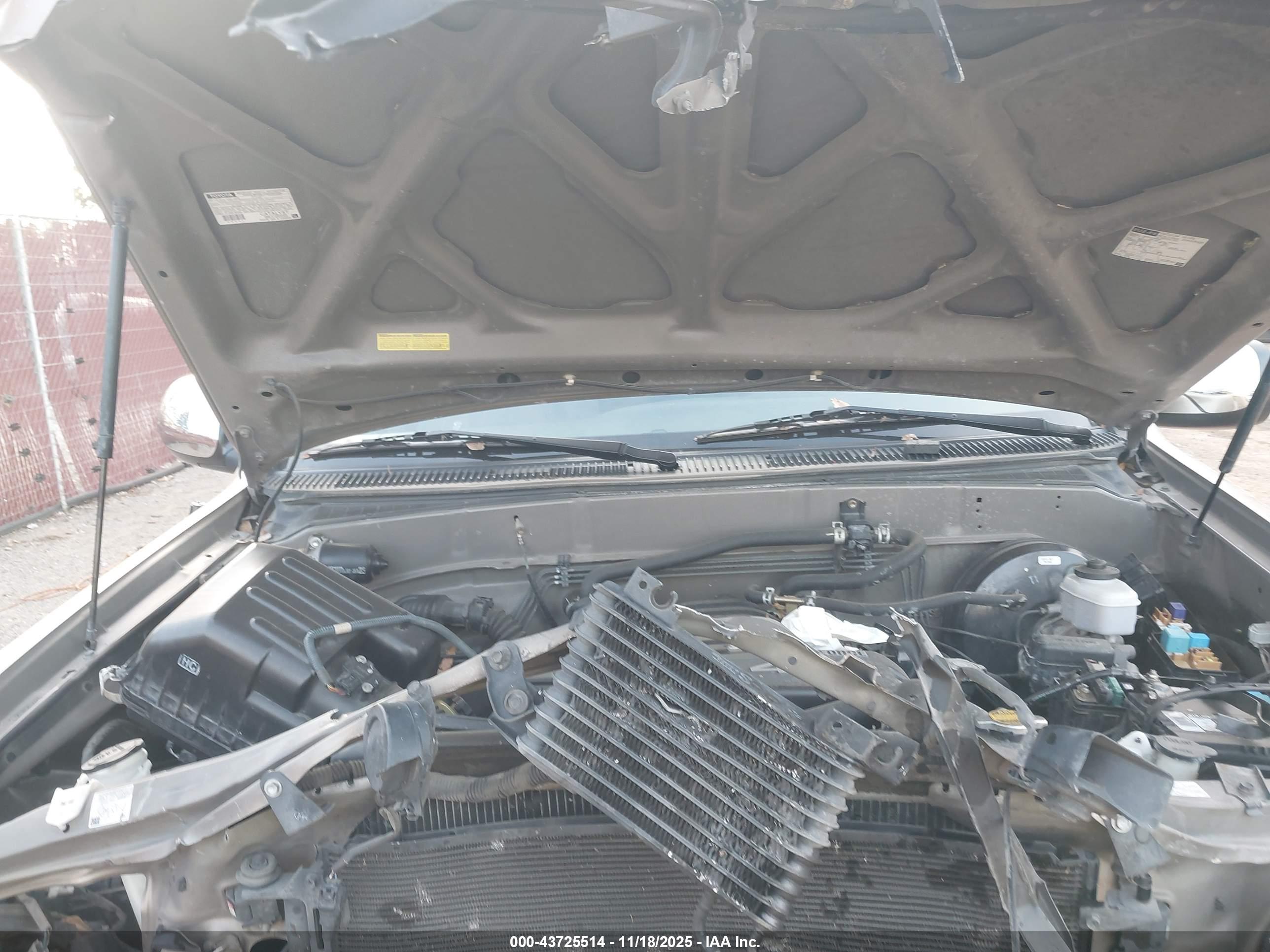 TOYOTA TUNDRA image 10