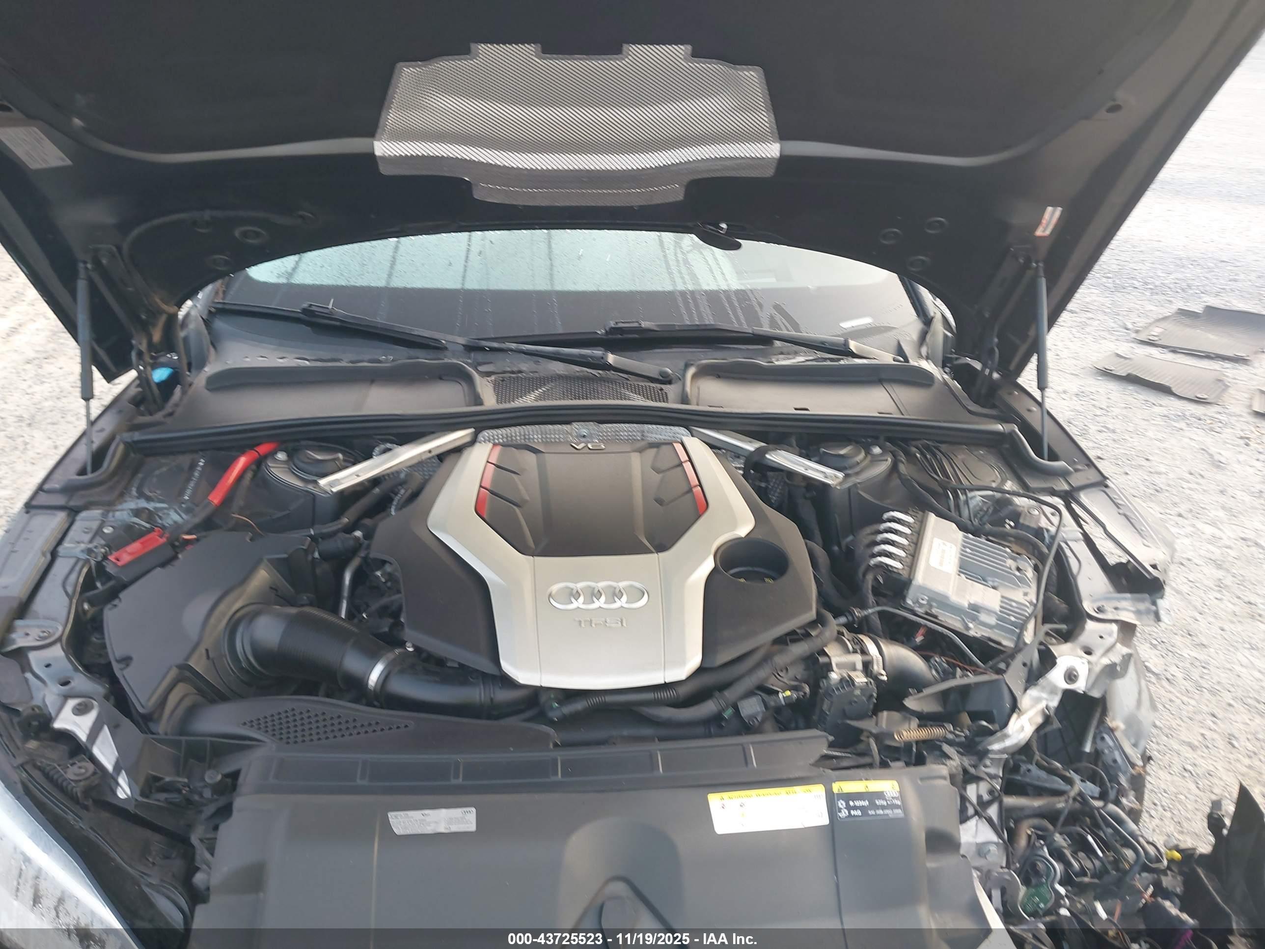 AUDI S5 image 10