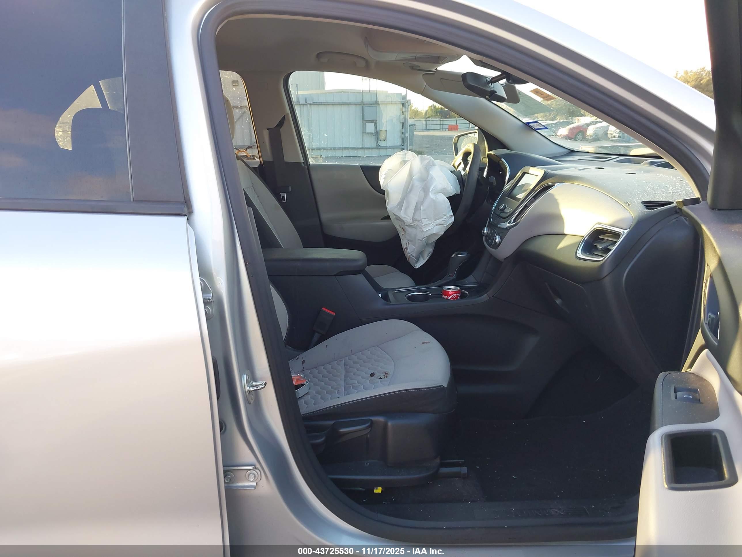 CHEVROLET EQUINOX image 5