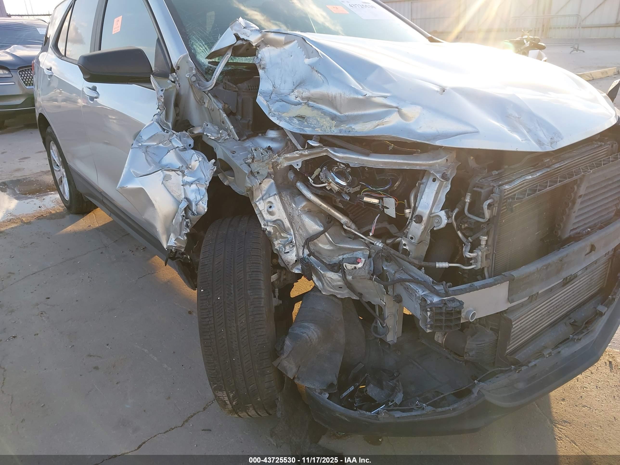 CHEVROLET EQUINOX image 6