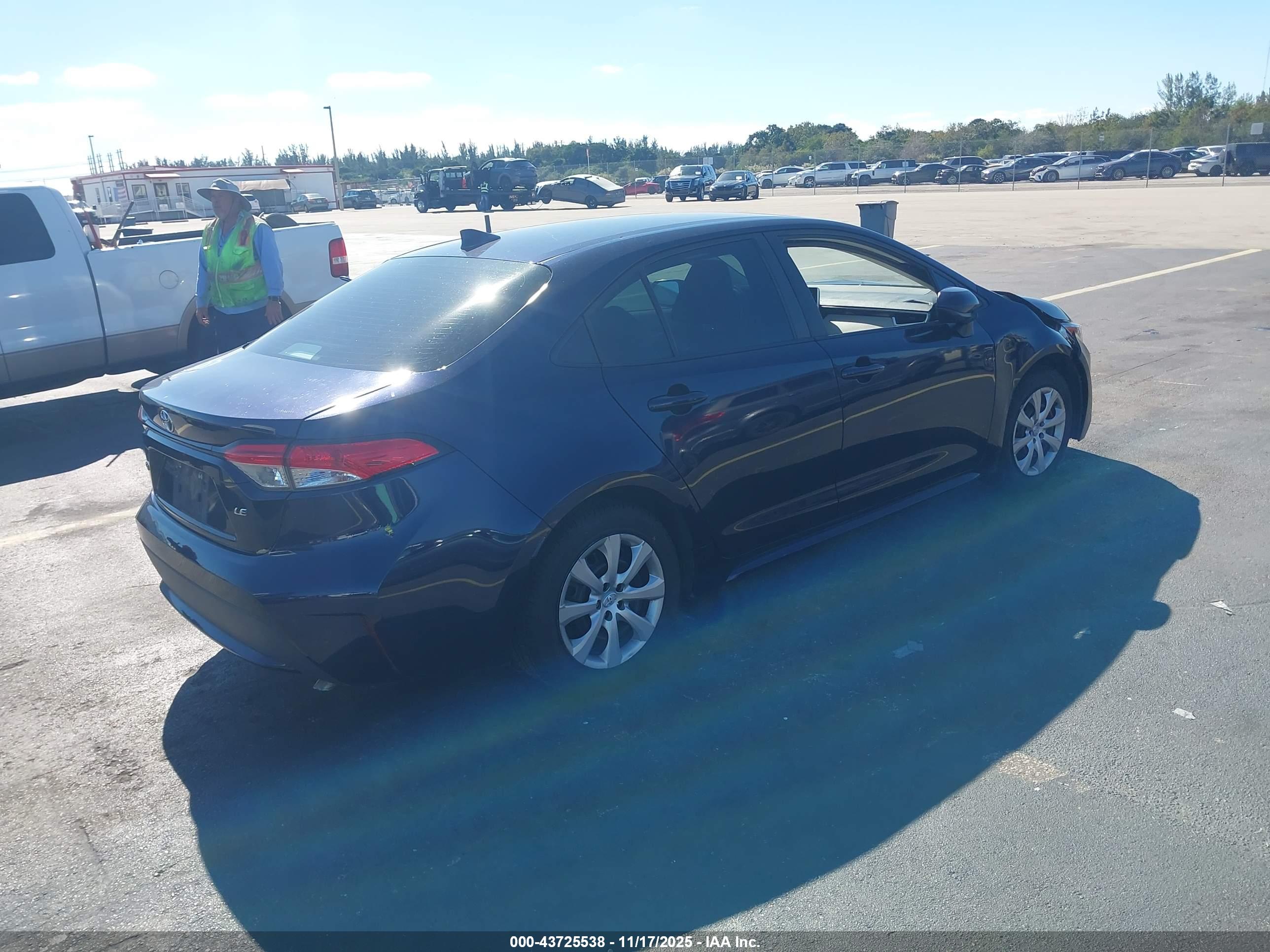 TOYOTA COROLLA image 4