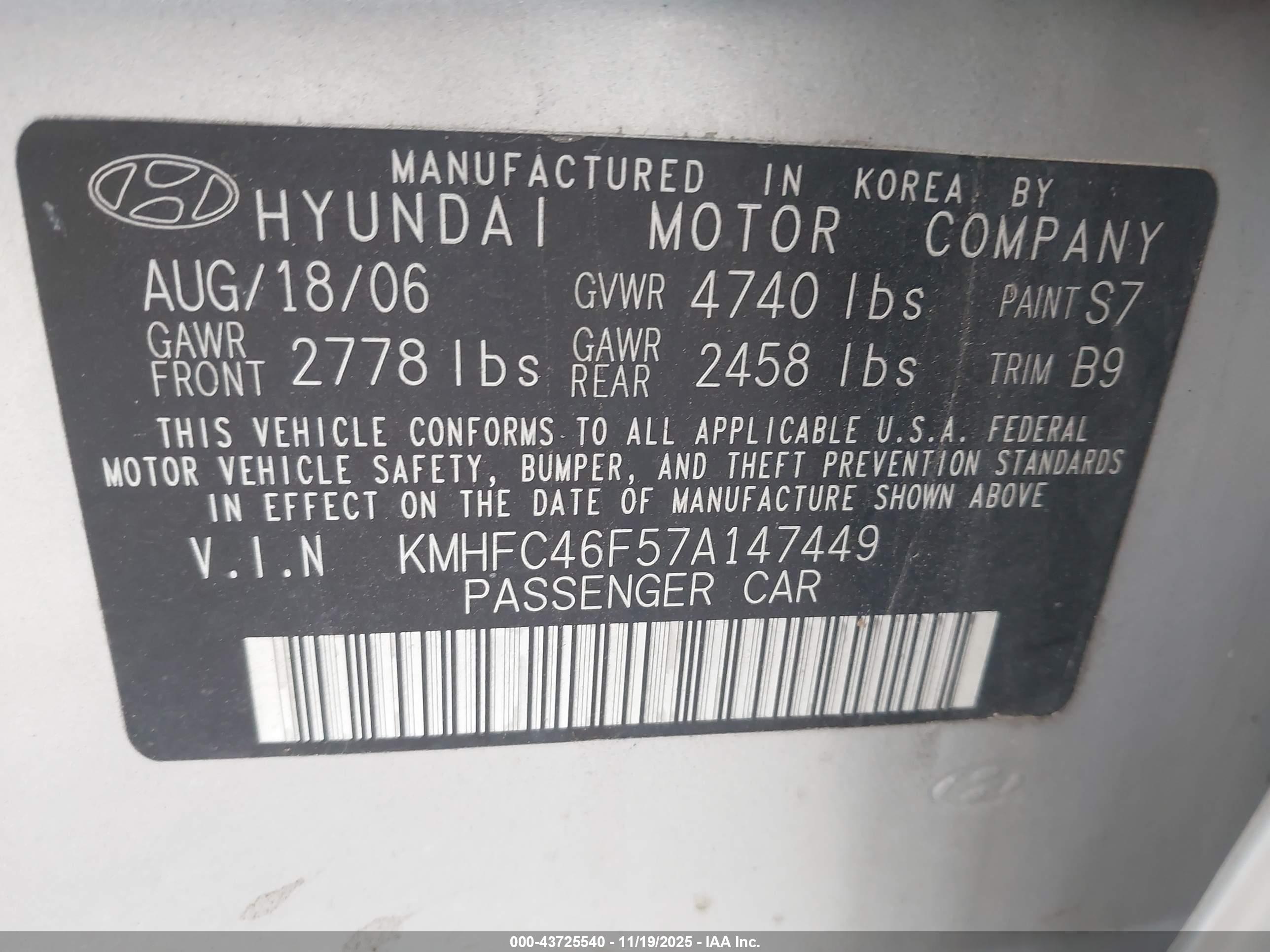 HYUNDAI AZERA image 9