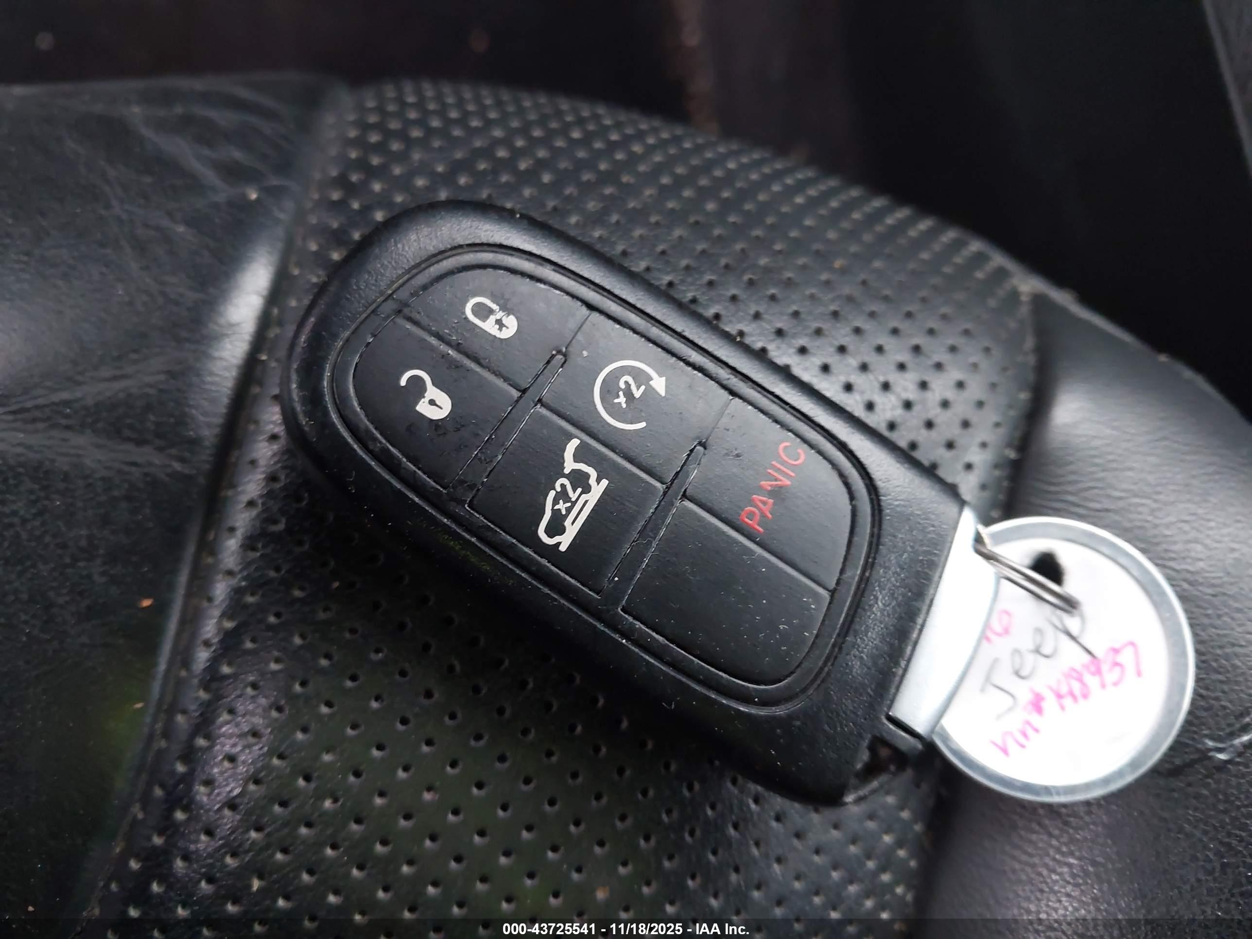 JEEP CHEROKEE image 11