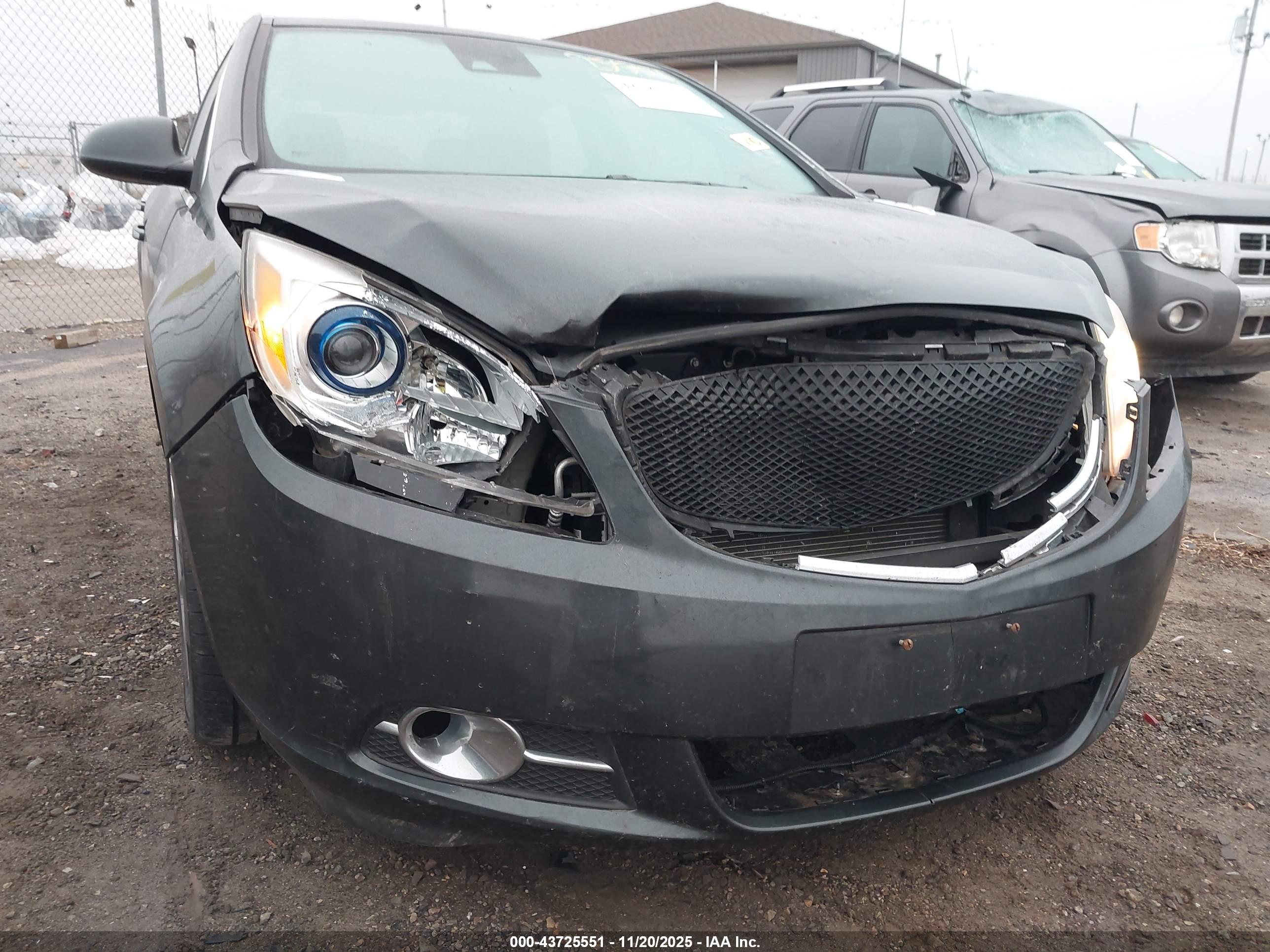 BUICK VERANO image 6