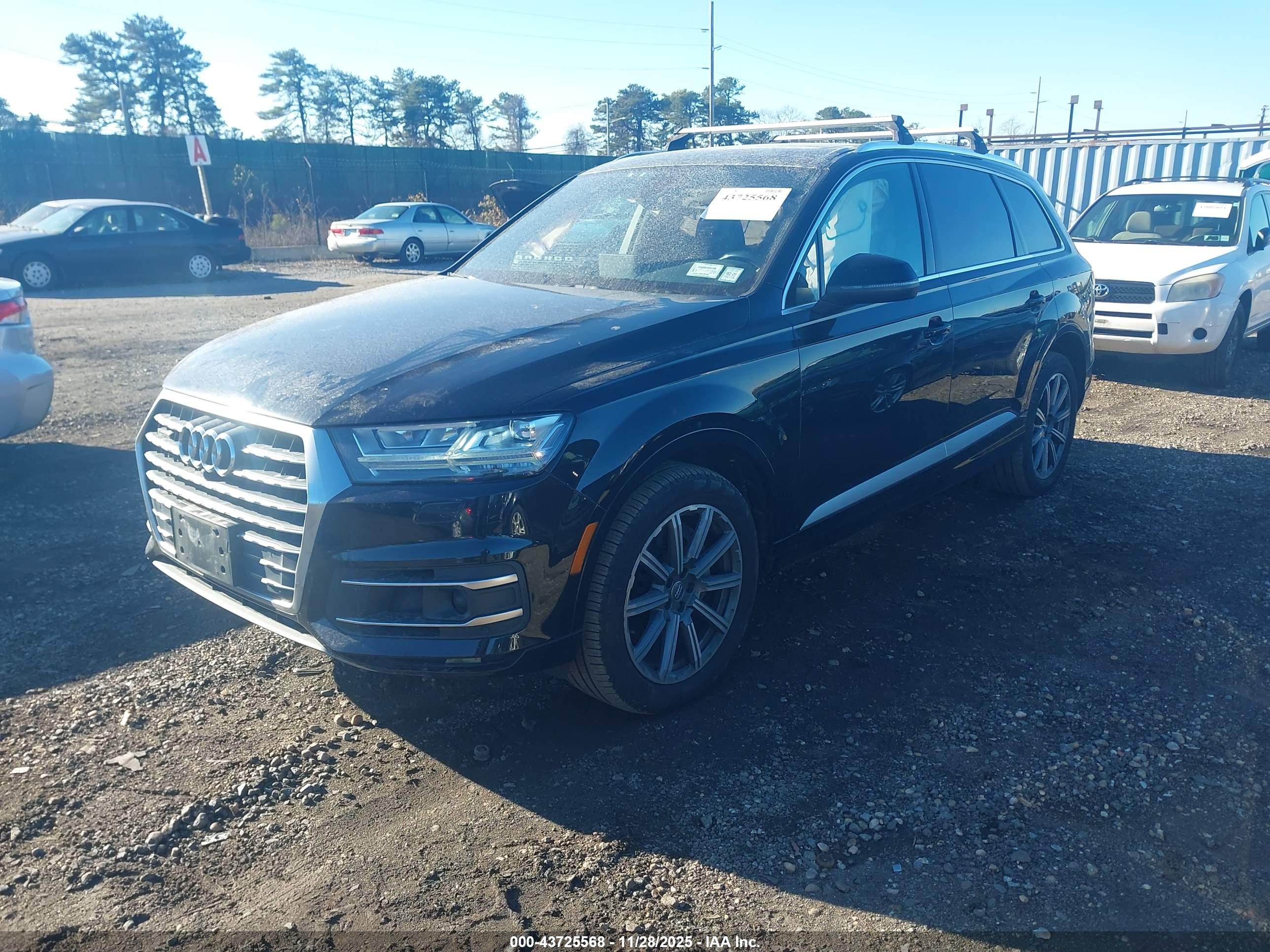 AUDI Q7 image 2