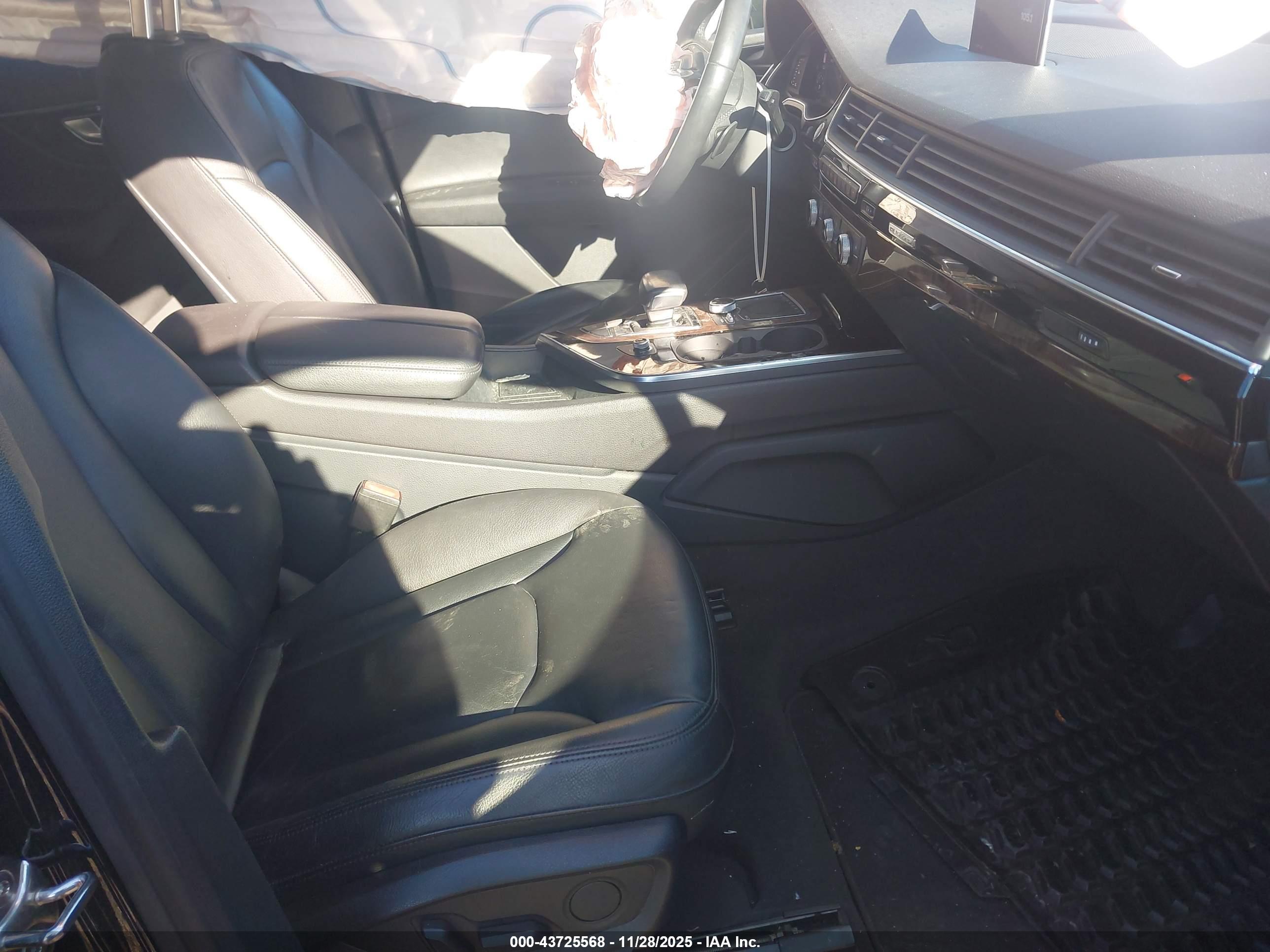 AUDI Q7 image 5
