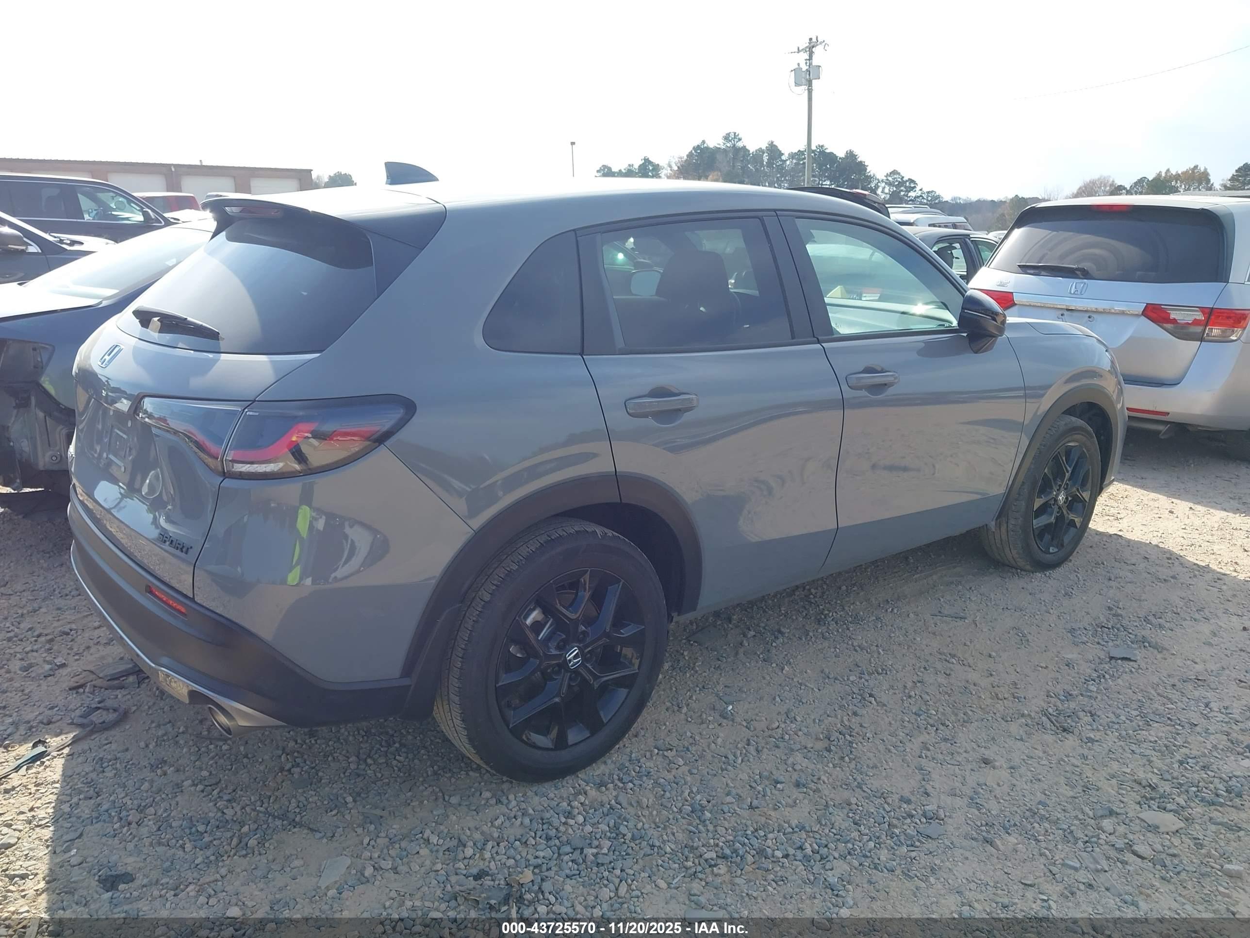 HONDA HR-V image 4