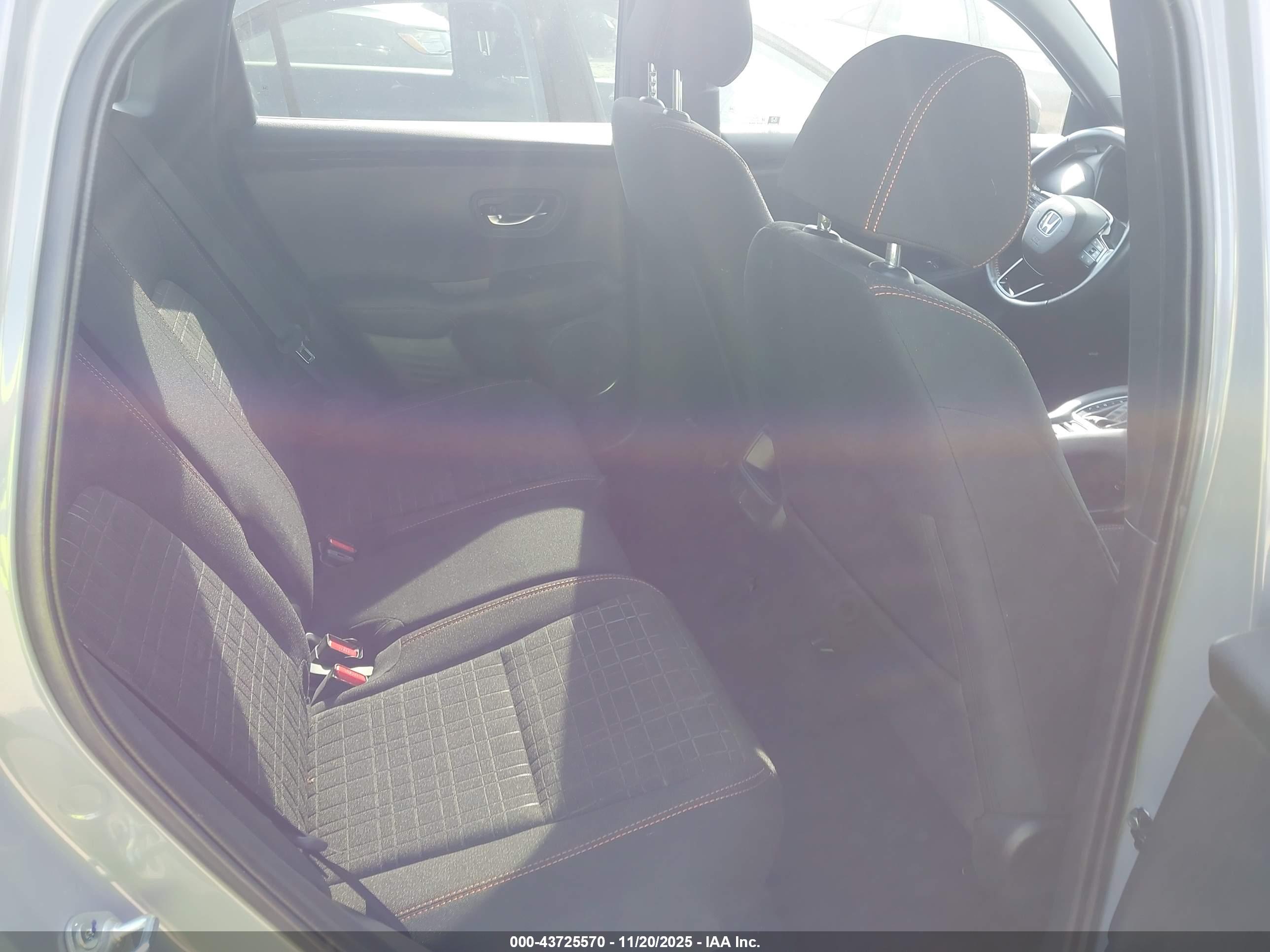 HONDA HR-V image 8
