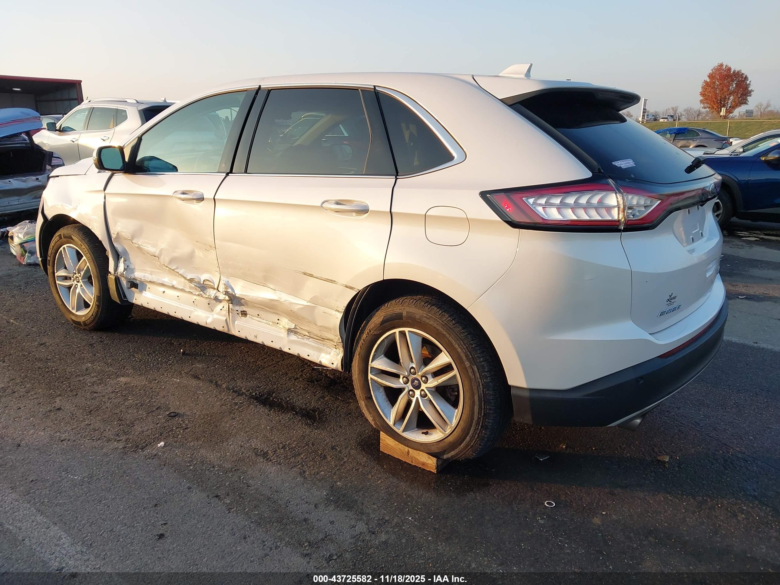FORD EDGE image 3