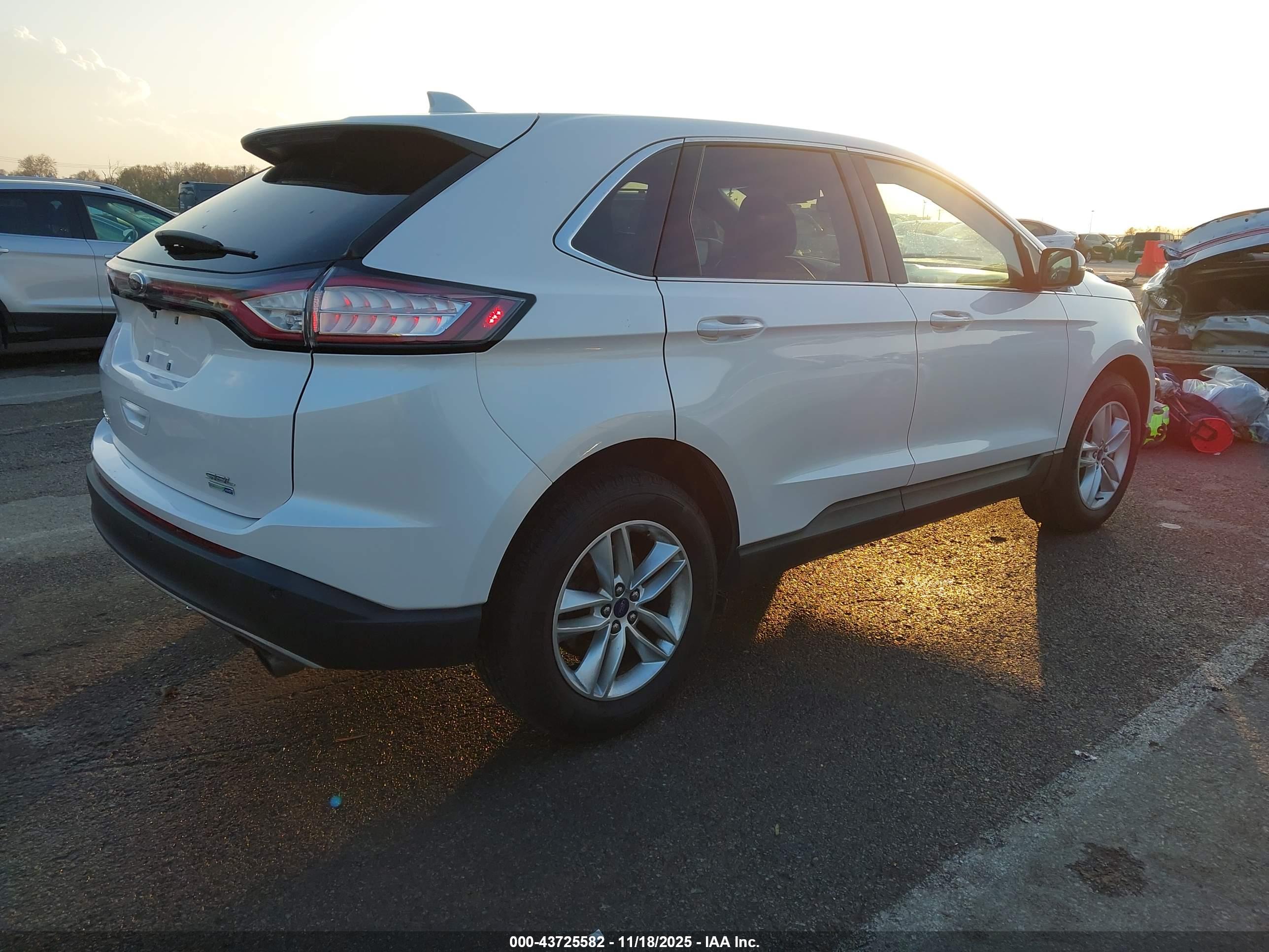 FORD EDGE image 4