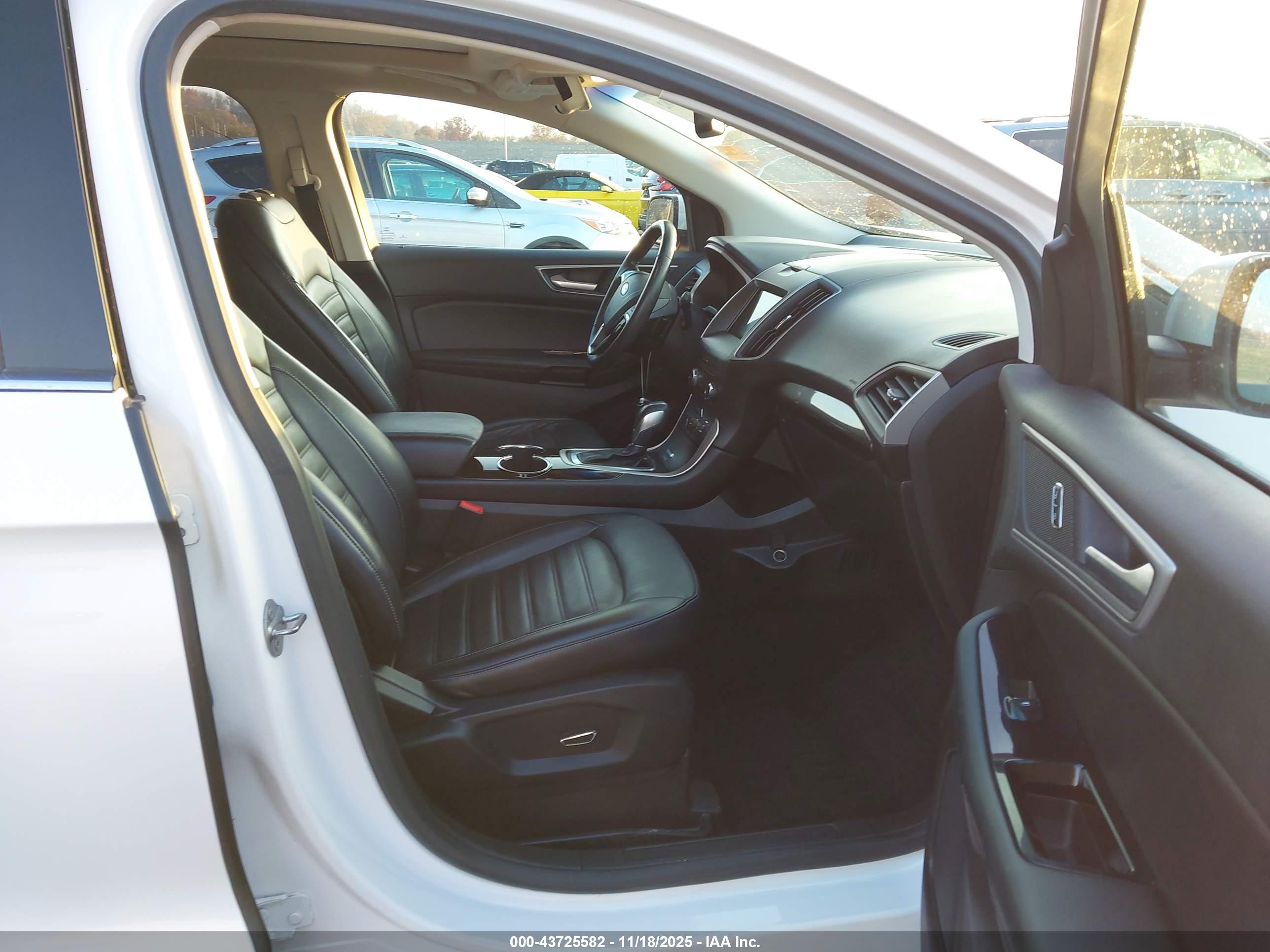 FORD EDGE image 5