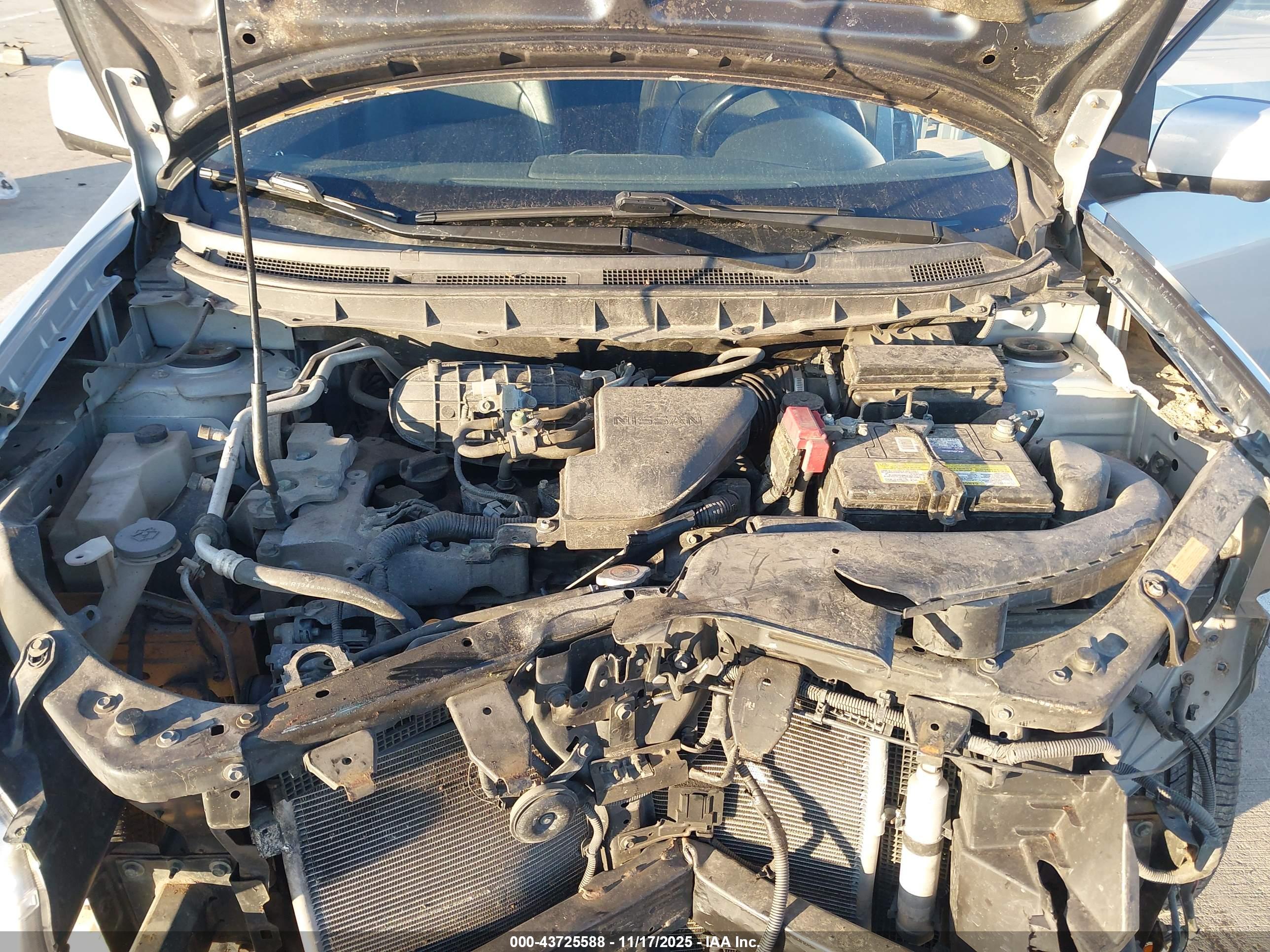 NISSAN ROGUE image 10