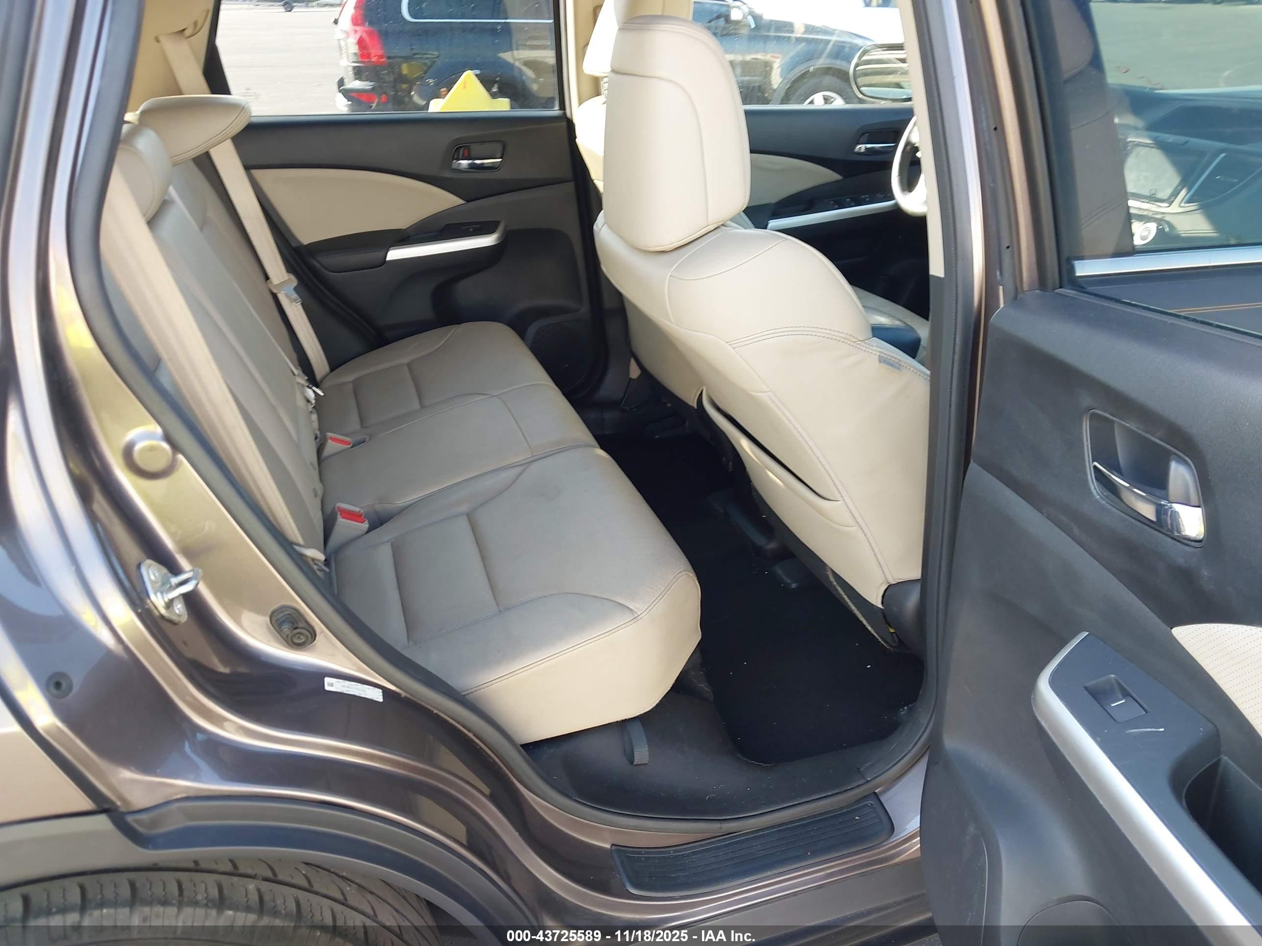 HONDA CR-V image 8