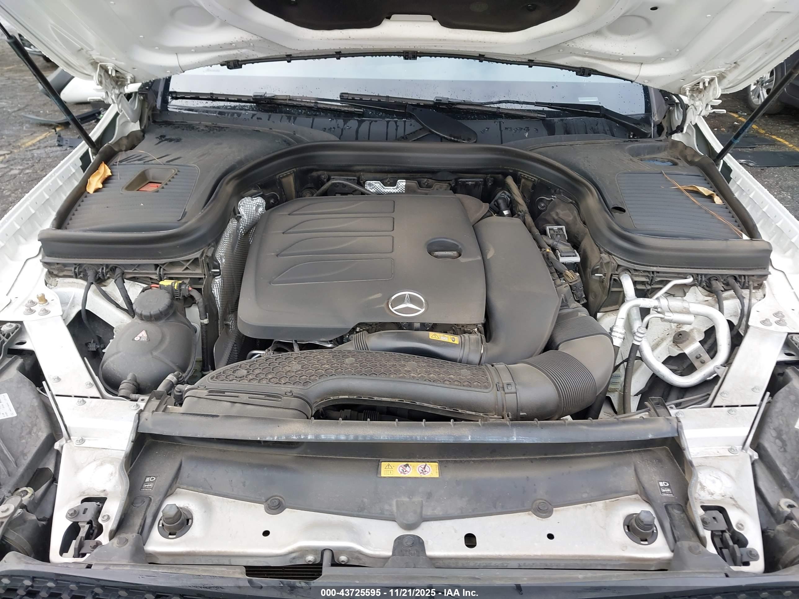 MERCEDES-BENZ GLC image 10
