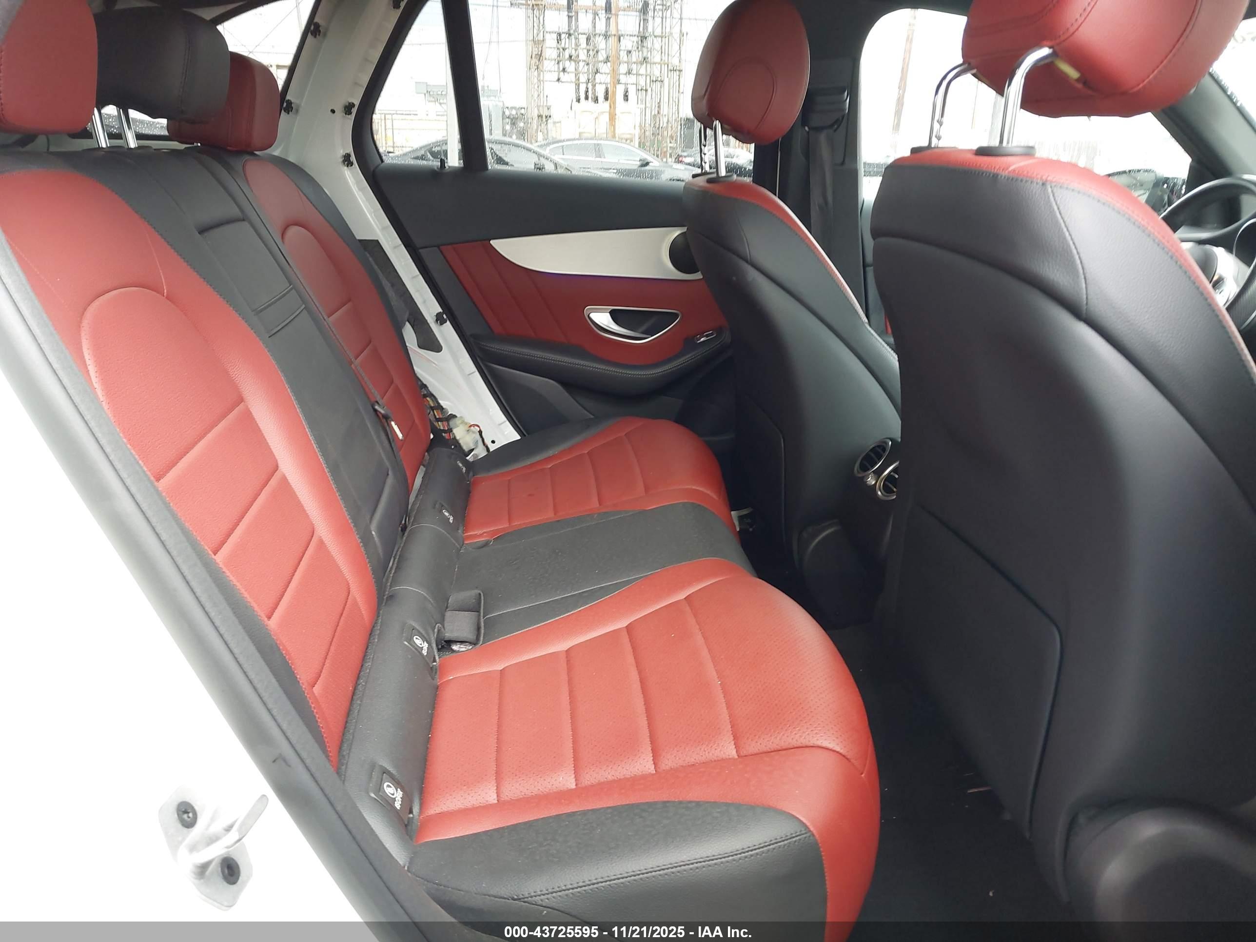 MERCEDES-BENZ GLC image 8