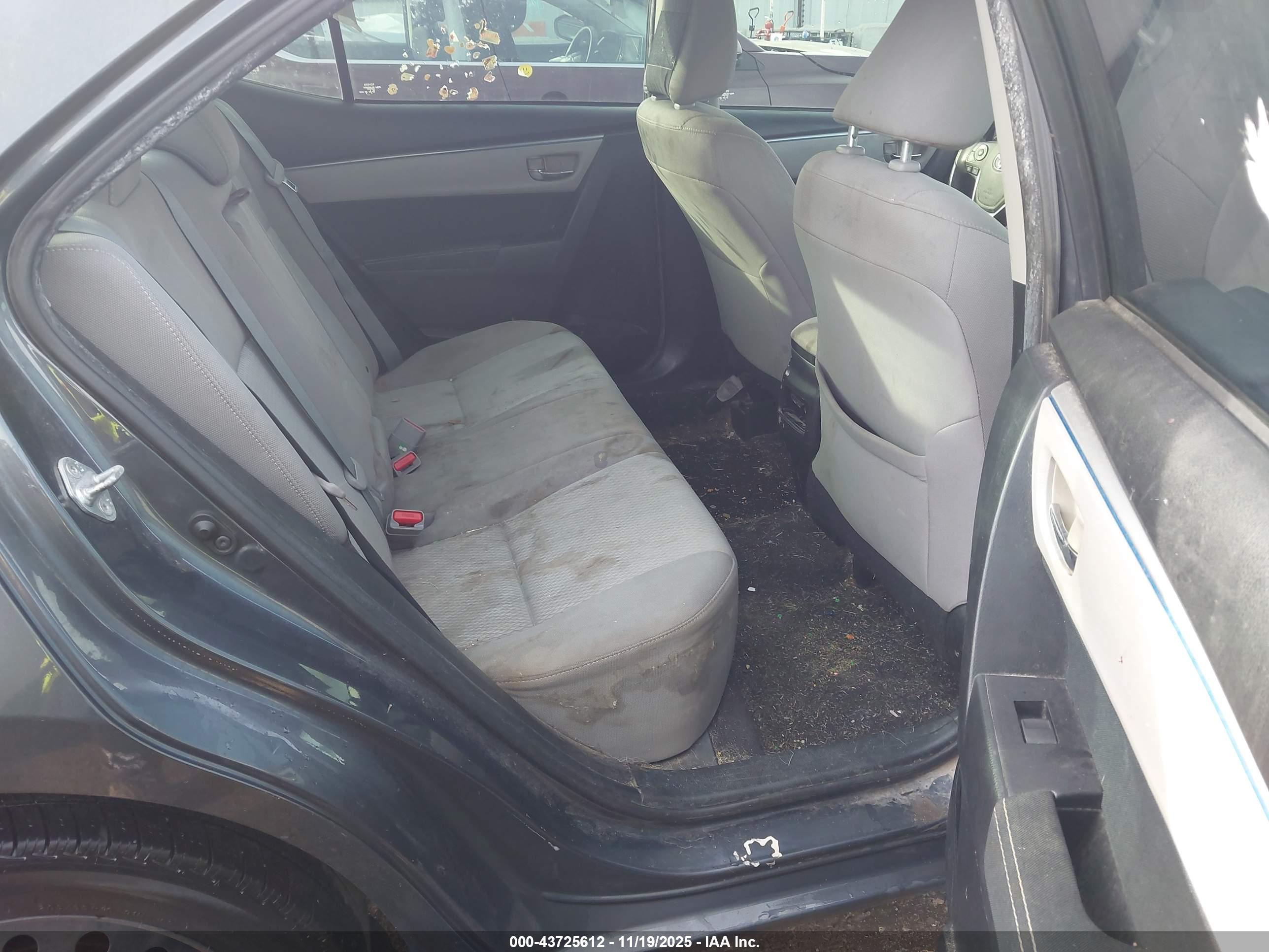 TOYOTA COROLLA image 8