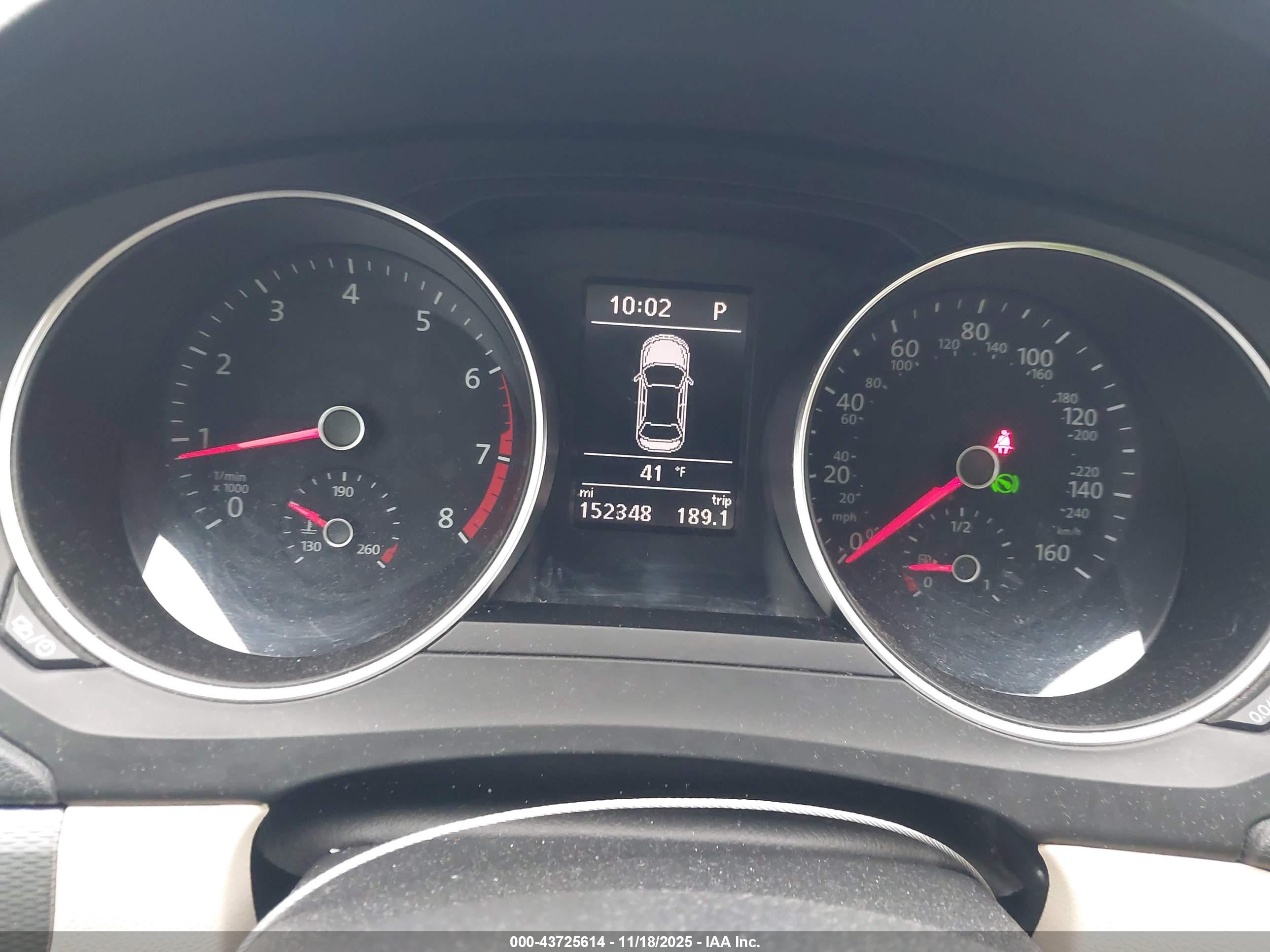 VOLKSWAGEN JETTA image 7