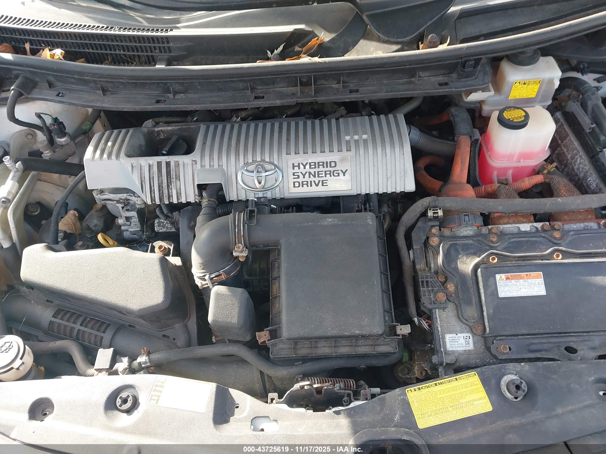 TOYOTA PRIUS image 10