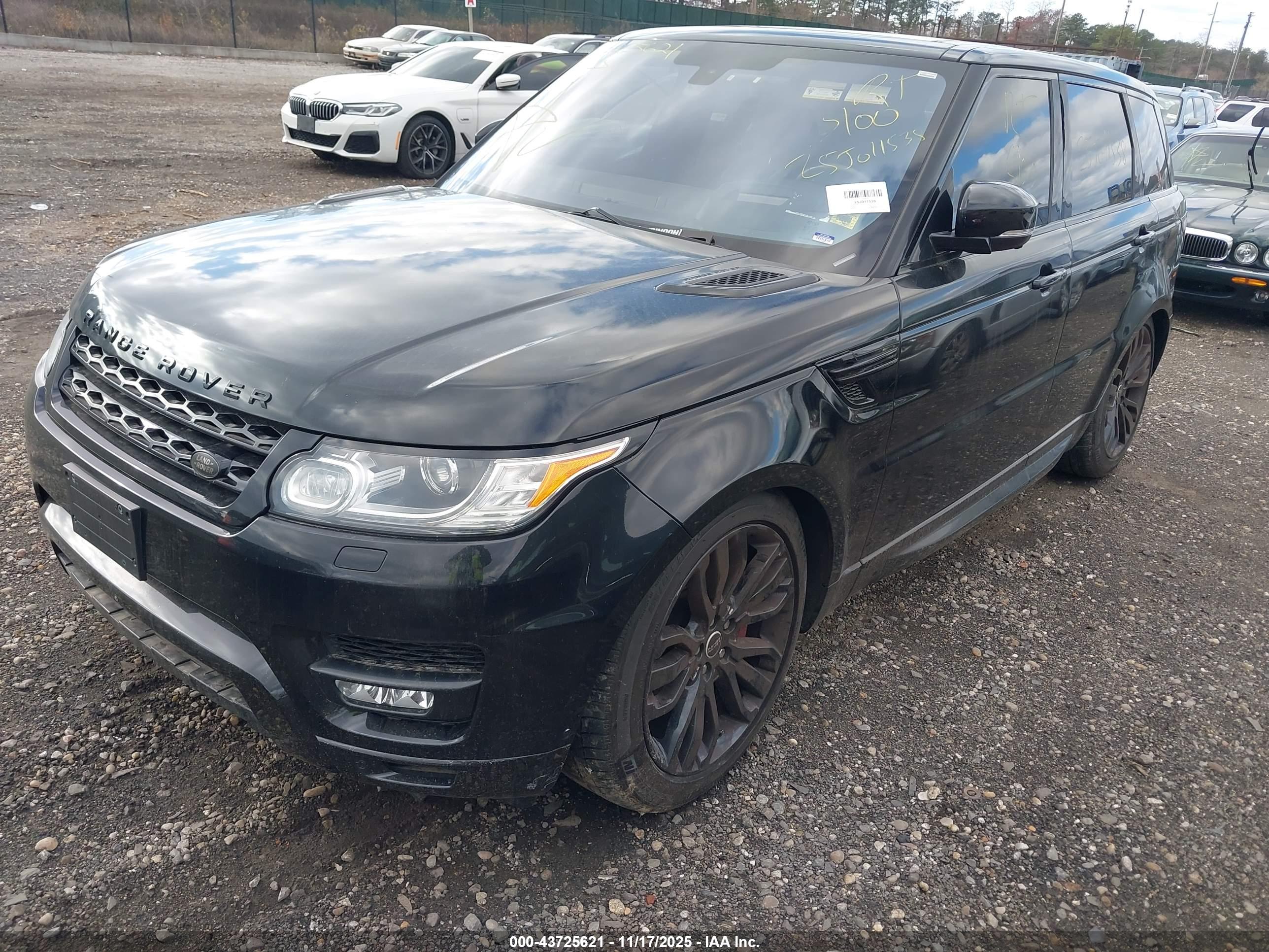 LAND ROVER image 2
