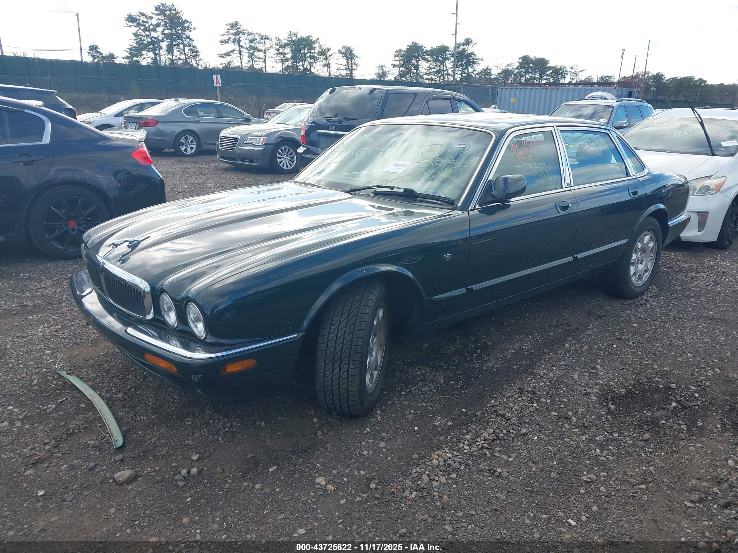 JAGUAR XJ8 image 2